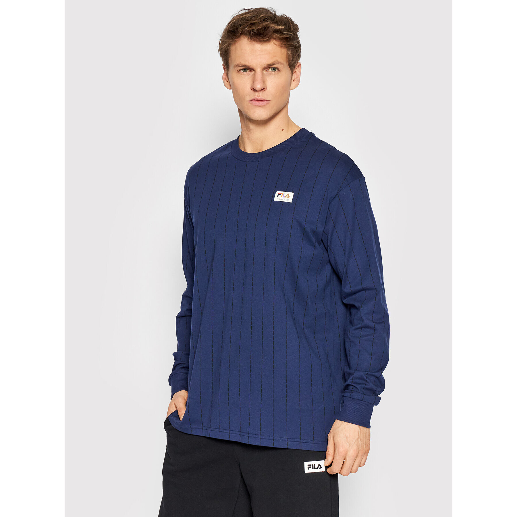 Fila S dlhými rukávmi Tarent Aop Pinstripe FAM0026 Tmavomodrá Regular Fit - Pepit.sk