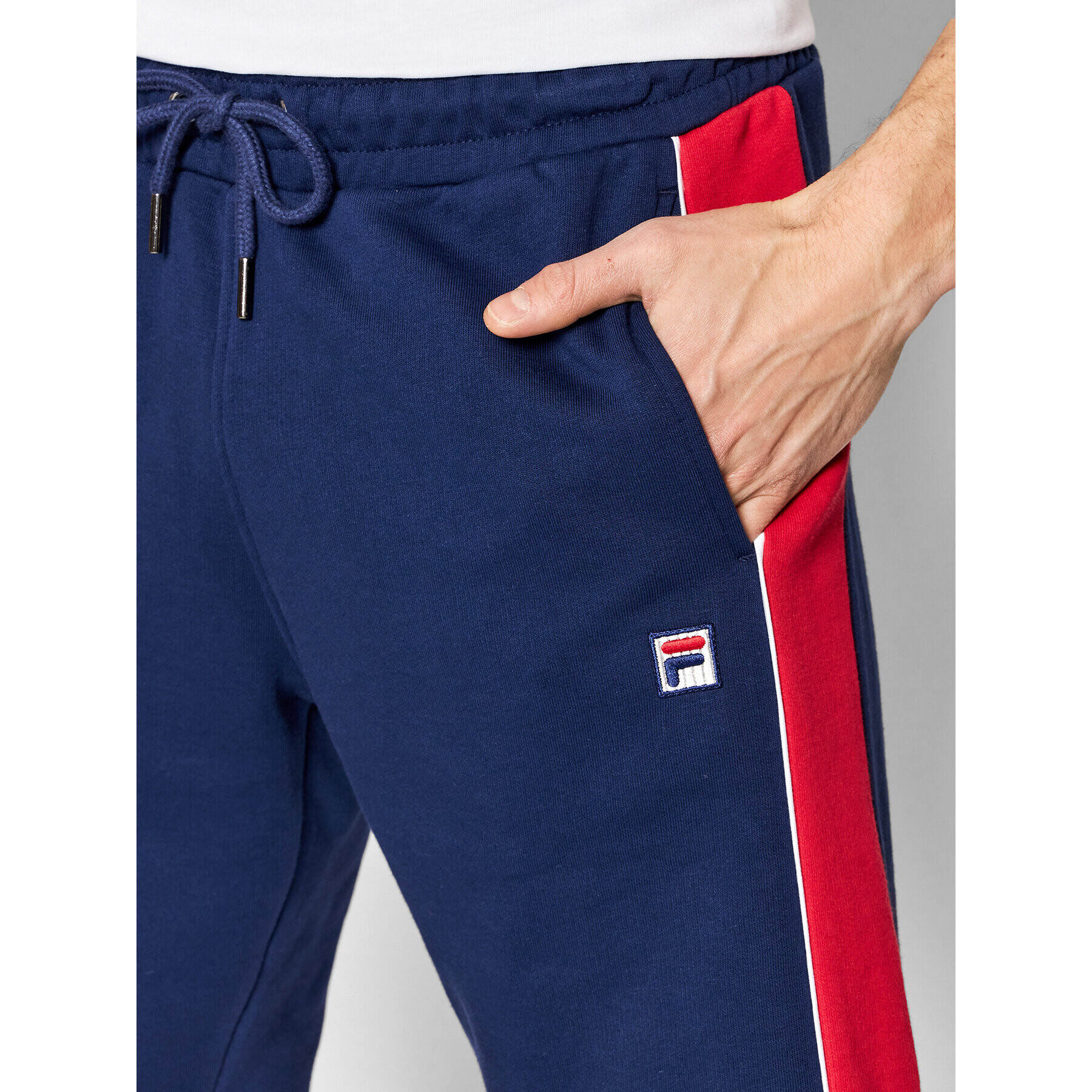 Fila Športové kraťasy Bisag FAM0077 Tmavomodrá Relaxed Fit - Pepit.sk