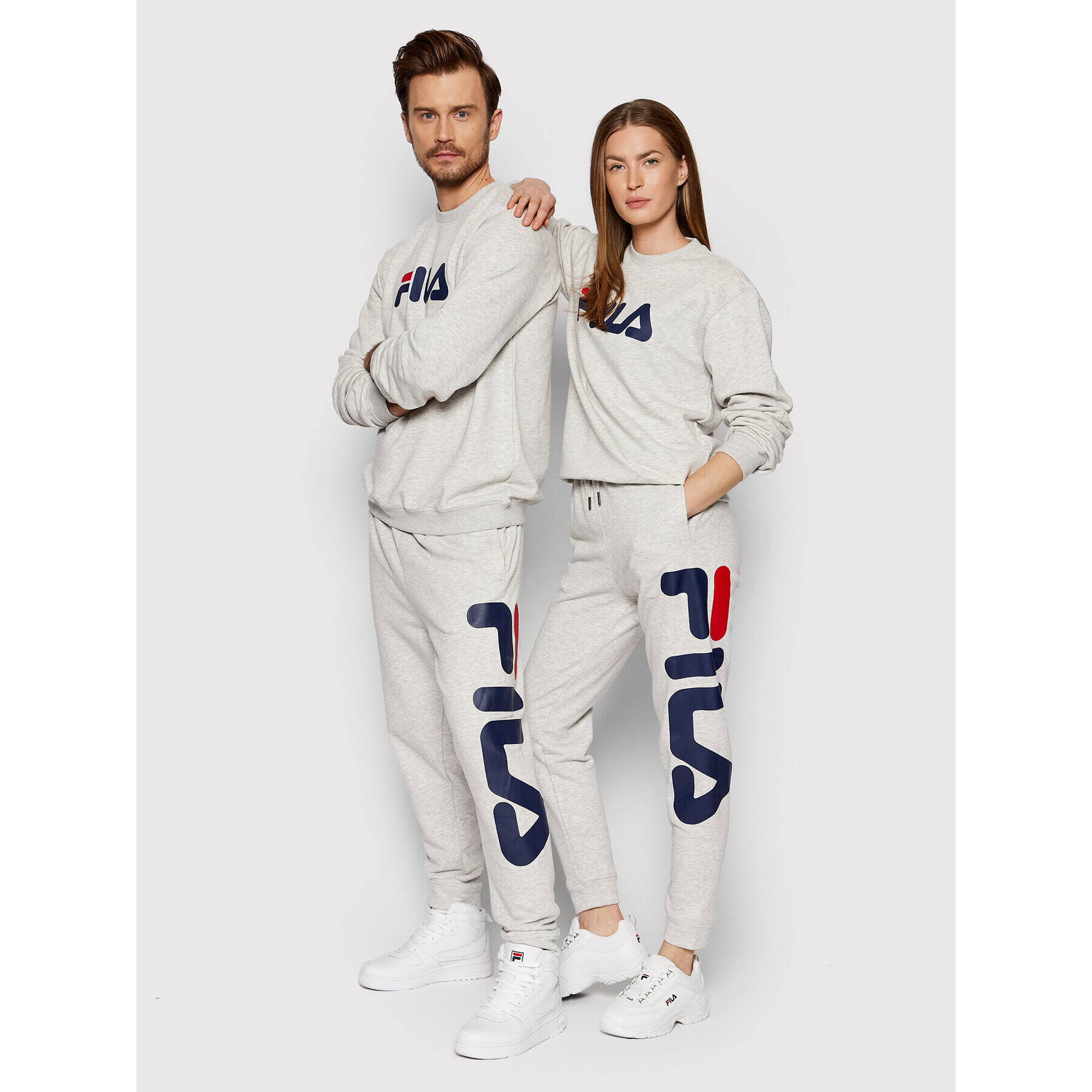 Fila Teplákové nohavice Unisex Bronte AU0069 Sivá Regular Fit - Pepit.sk