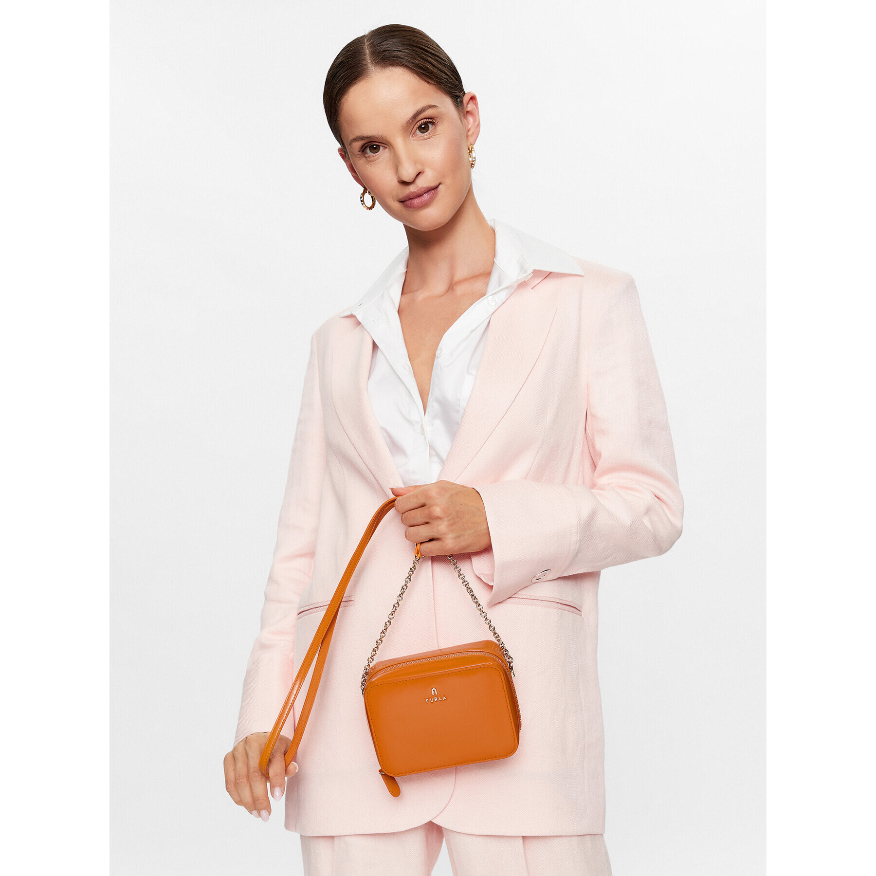 Furla Kabelka Camelia WE00458-T20000-2024S-1-007-20-CN-E Oranžová - Pepit.sk