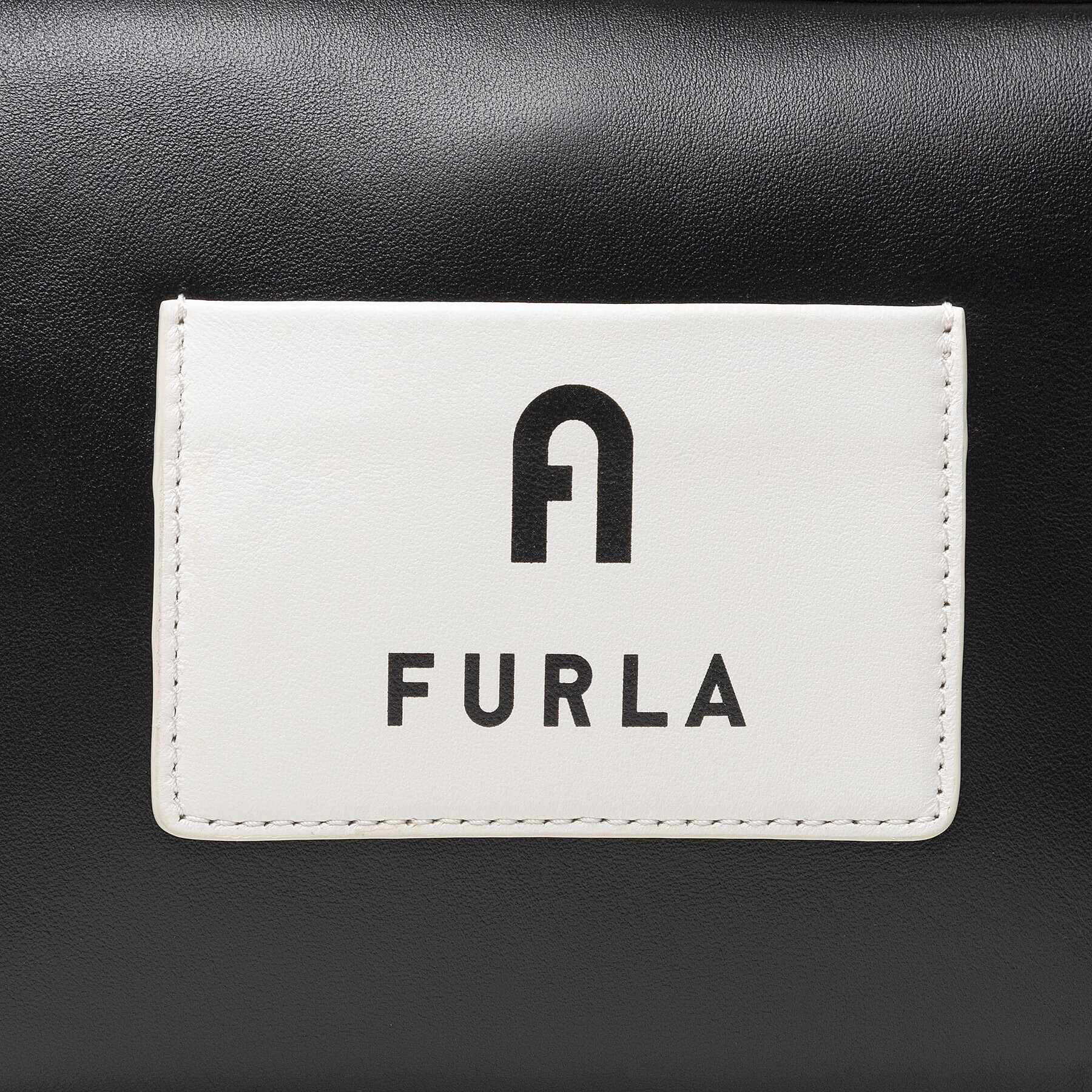 Furla Kabelka Iris WB00466-BX0328-P1900-1-045-20-CN-B Čierna - Pepit.sk