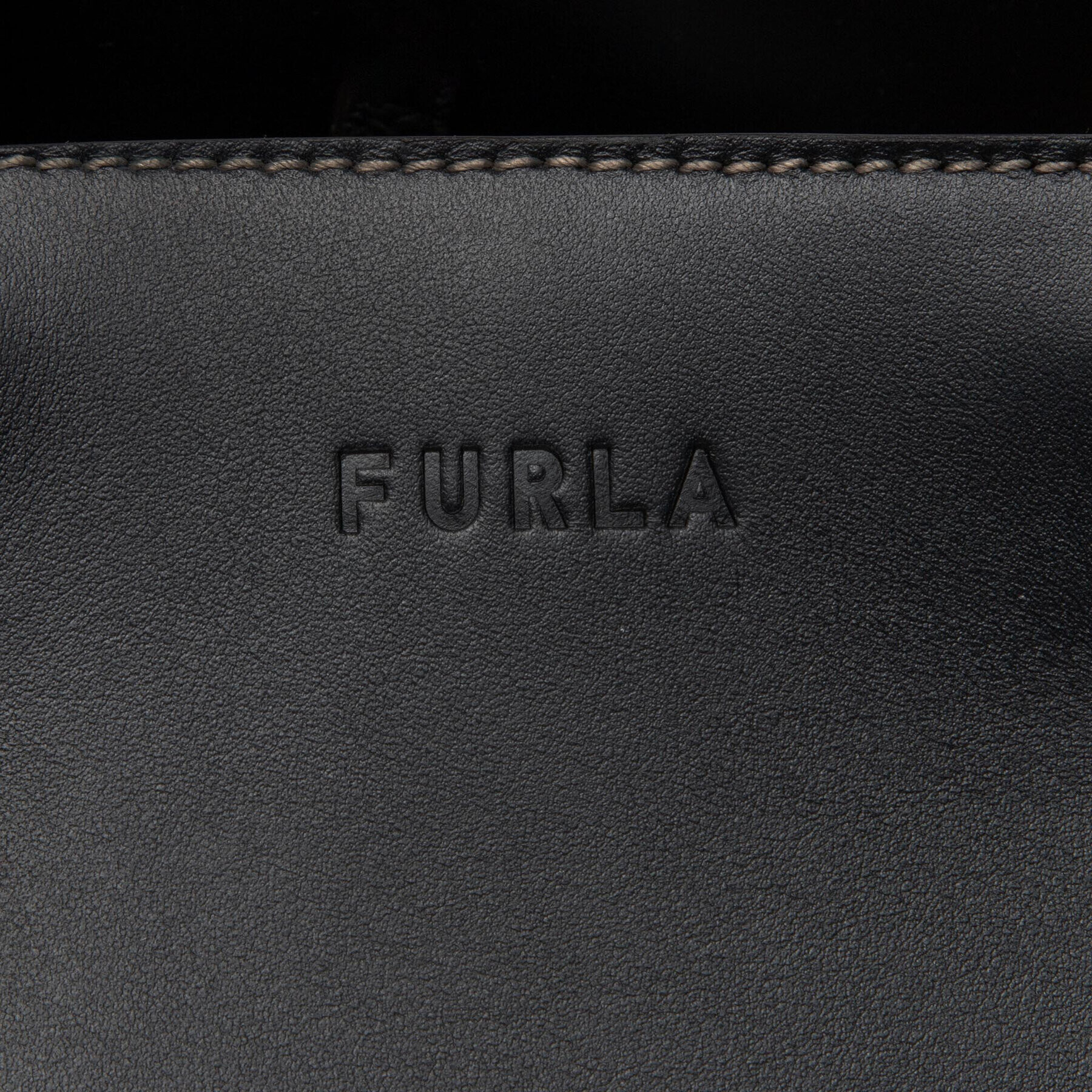 Furla Kabelka Miastella WB00333-BX0053-O6000-1-007-20-BG-B Čierna - Pepit.sk