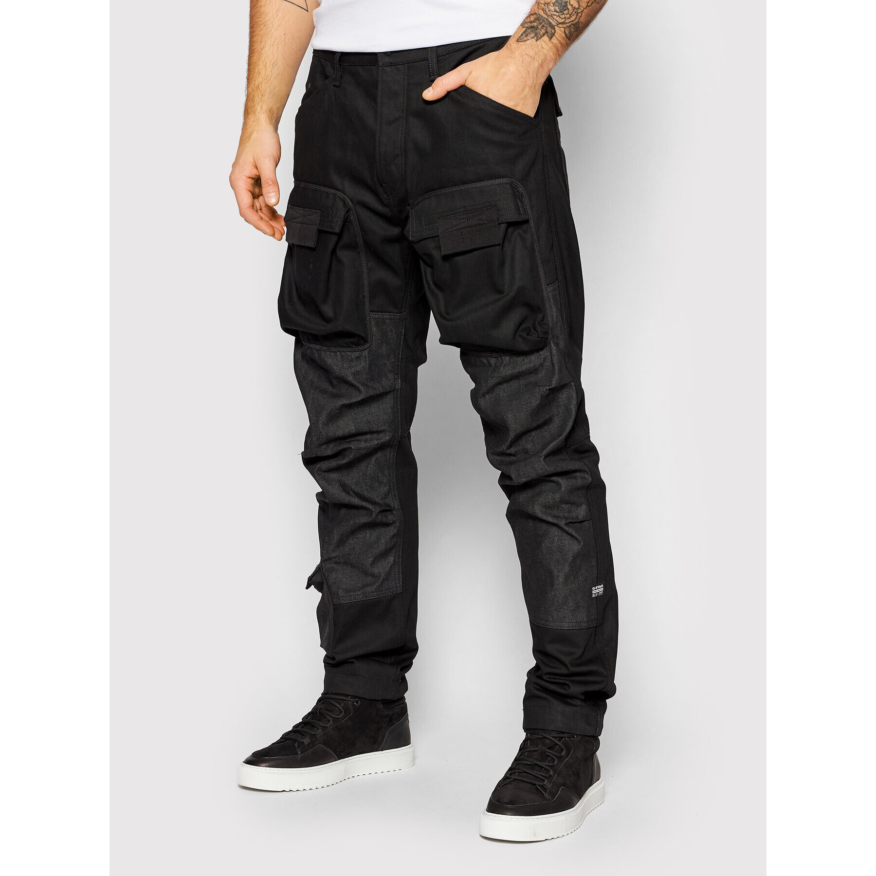 G-Star Raw Bavlnené nohavice Cargo D20621-C526-A810 Čierna Straight Fit - Pepit.sk