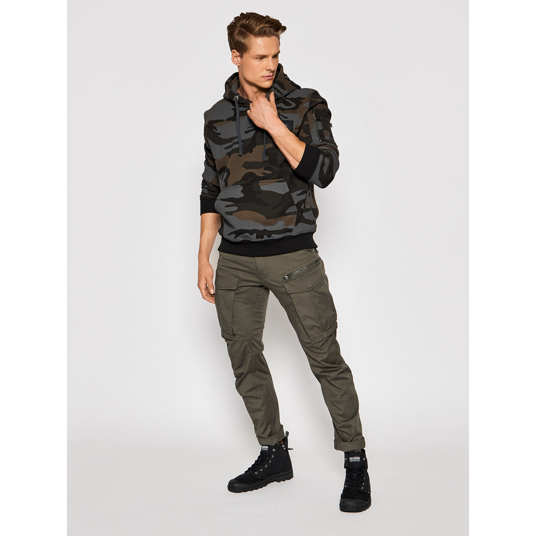 G-Star Raw Bavlnené nohavice Rovic D02190 5126 1260 Sivá Regular Fit - Pepit.sk