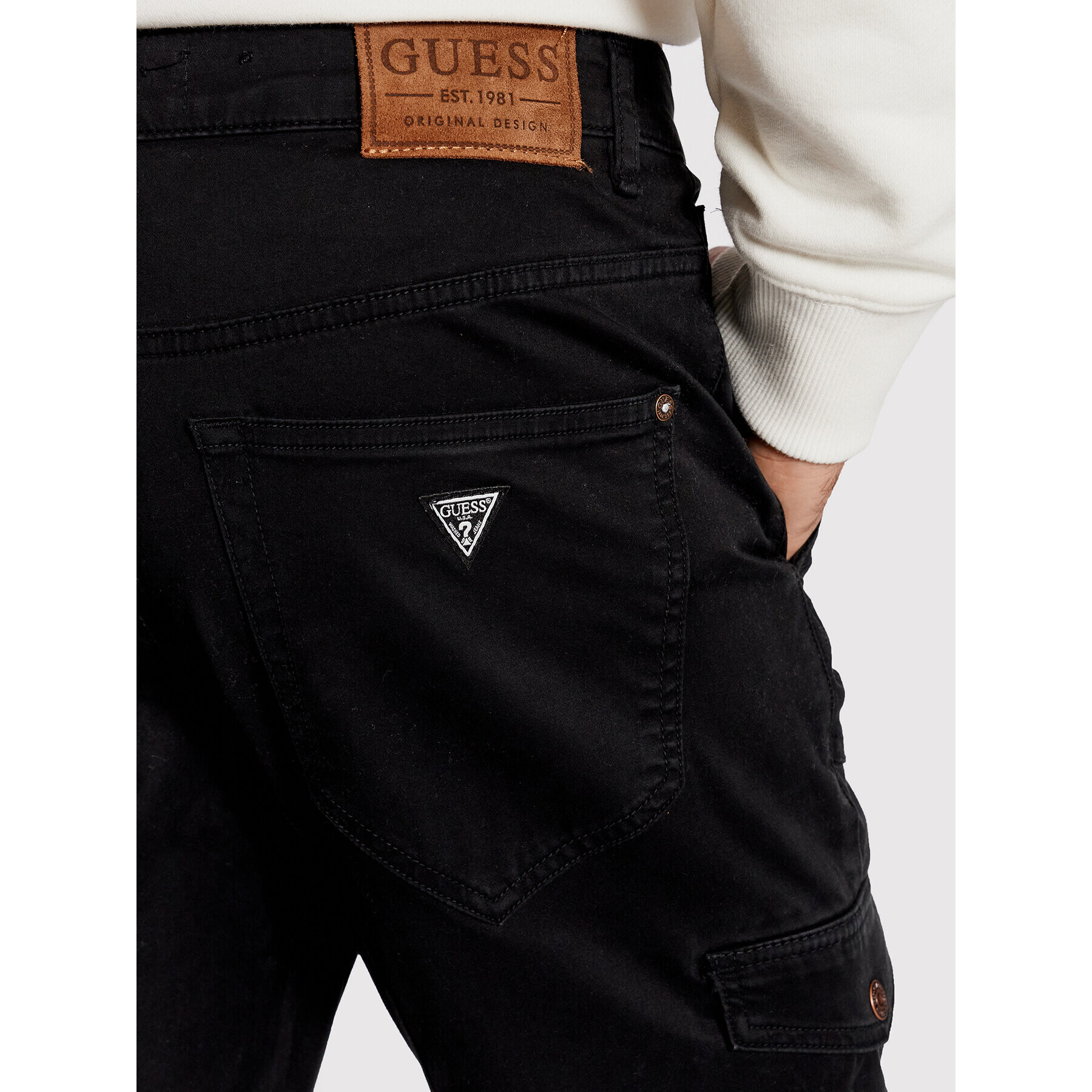 Guess Jogger nohavice New Combat M1BB17 WDD52 Čierna Slim Fit - Pepit.sk