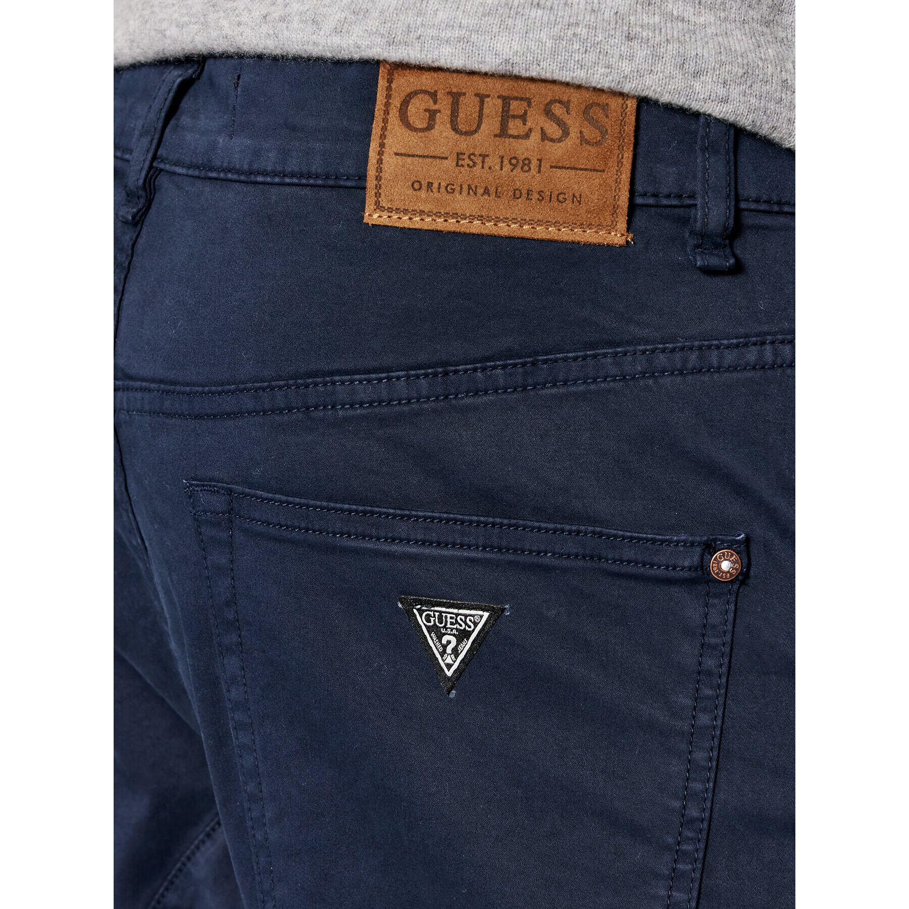 Guess Jogger nohavice New Combat M1BB17 WDD52 Tmavomodrá Slim Fit - Pepit.sk