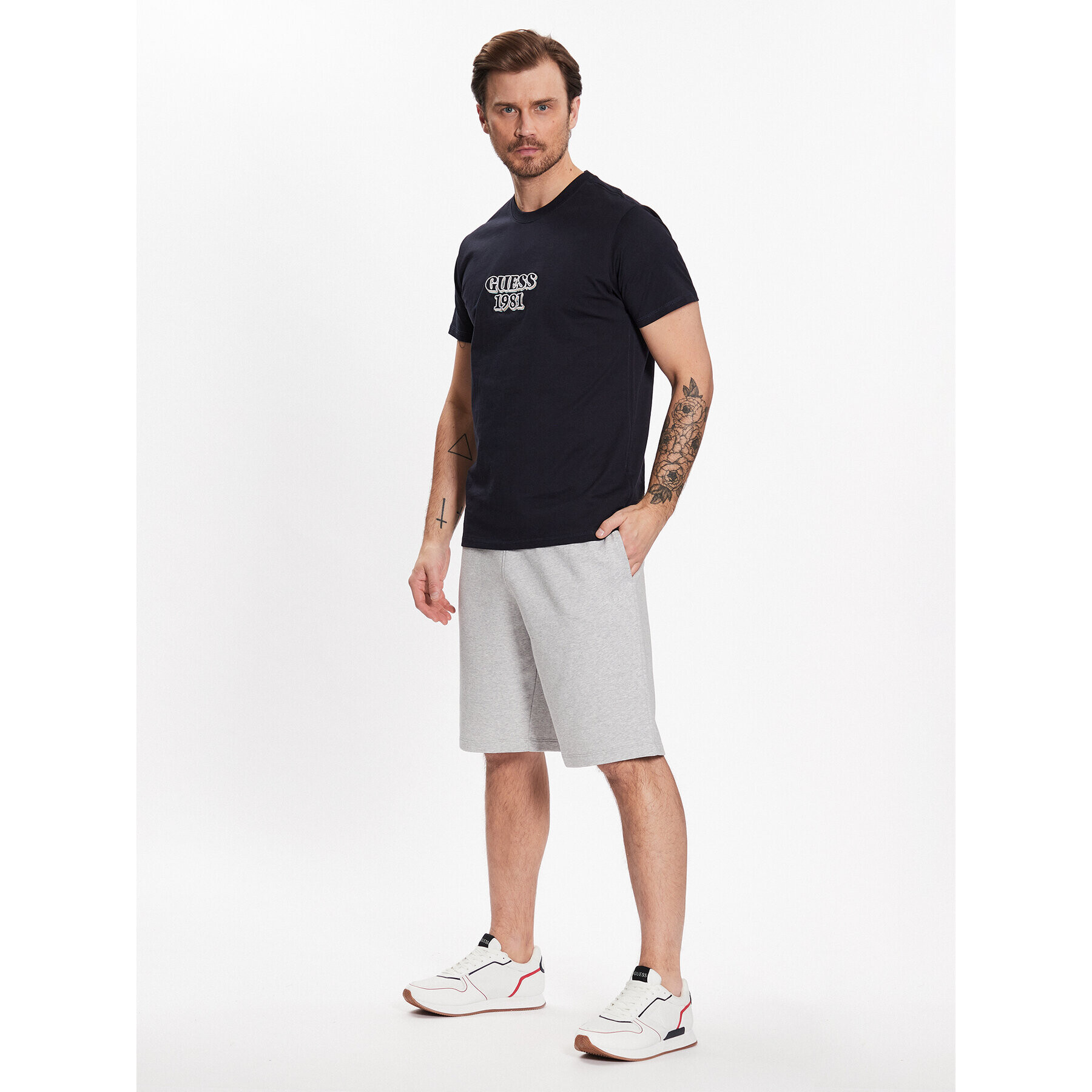 Guess Športové kraťasy Clovis M3GD11 KBK32 Sivá Loose Fit - Pepit.sk