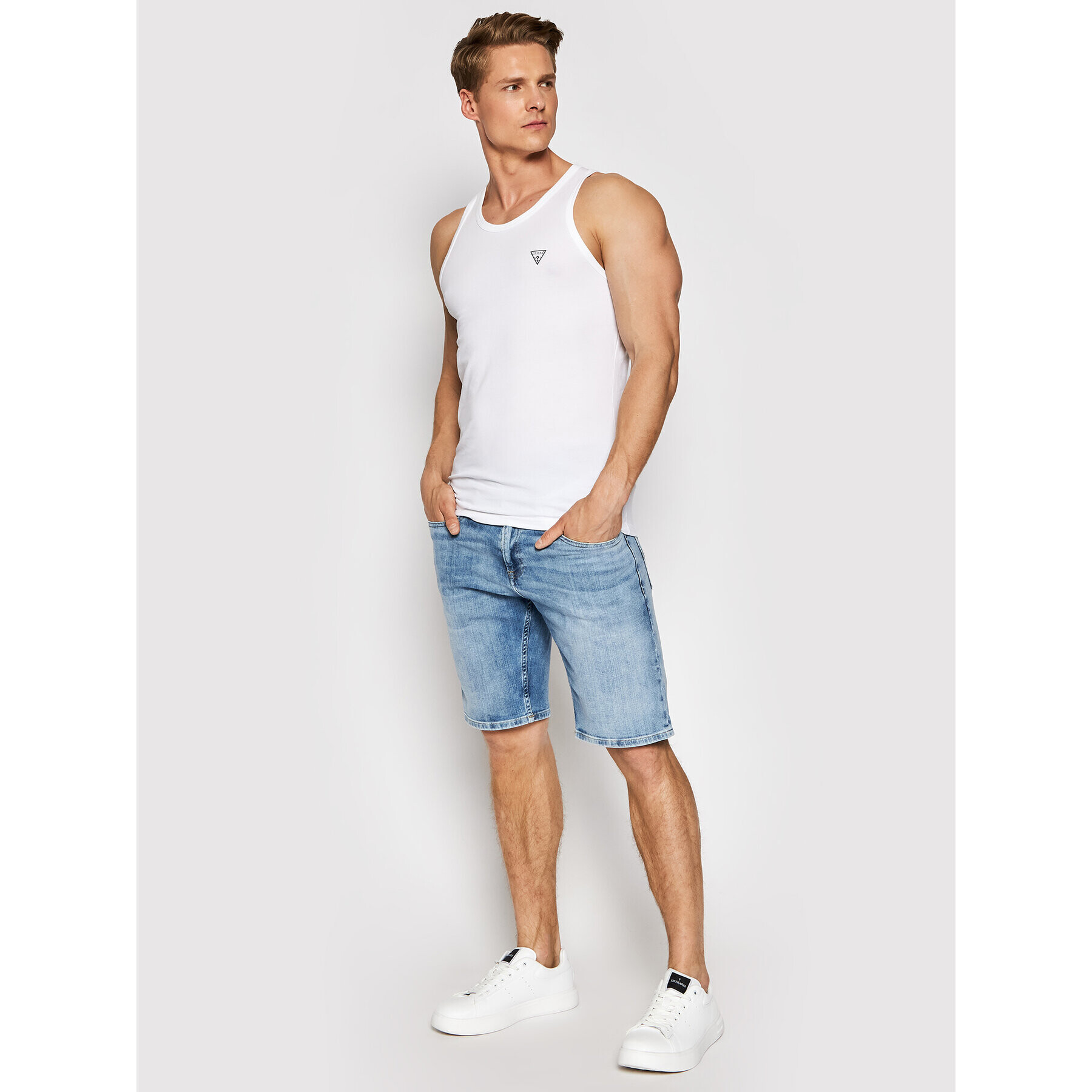 Guess Tank top U97M02 JR003 Biela Regular Fit - Pepit.sk