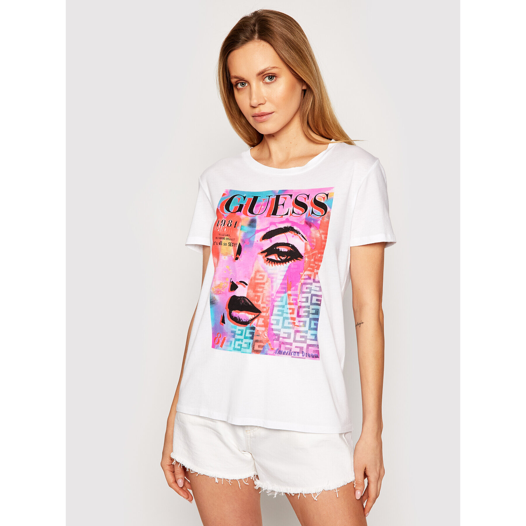 Guess Tričko Cover Girl Graphic W1GI91 R9TD2 Biela Regular Fit - Pepit.sk