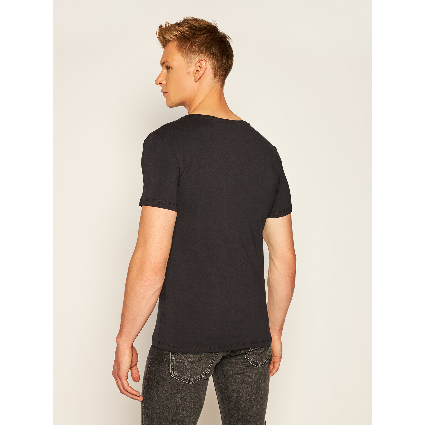 Guess Tričko U97M01 JR003 Čierna Slim Fit - Pepit.sk