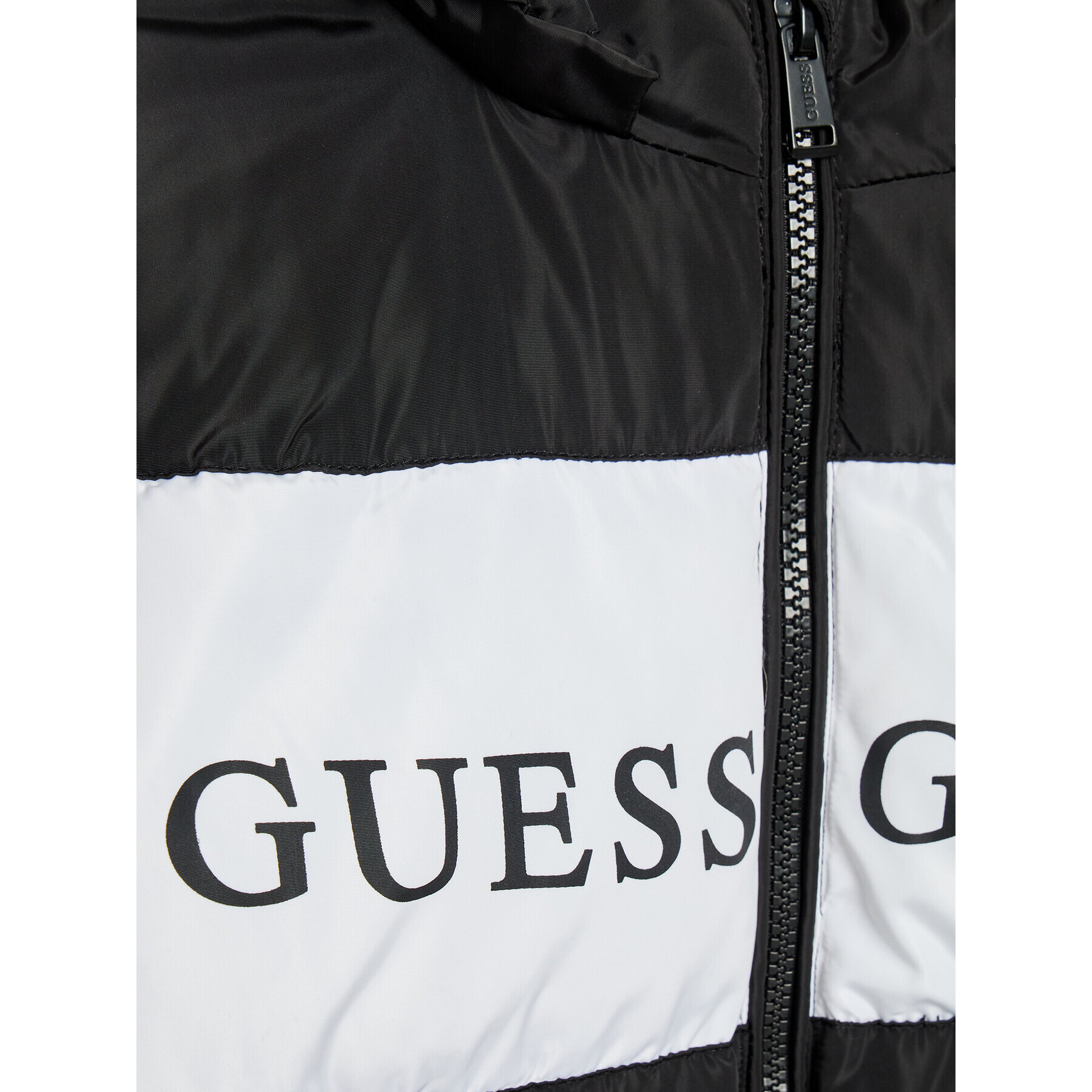 Guess Vatovaná bunda J2BL01 WB240 Čierna Regular Fit - Pepit.sk