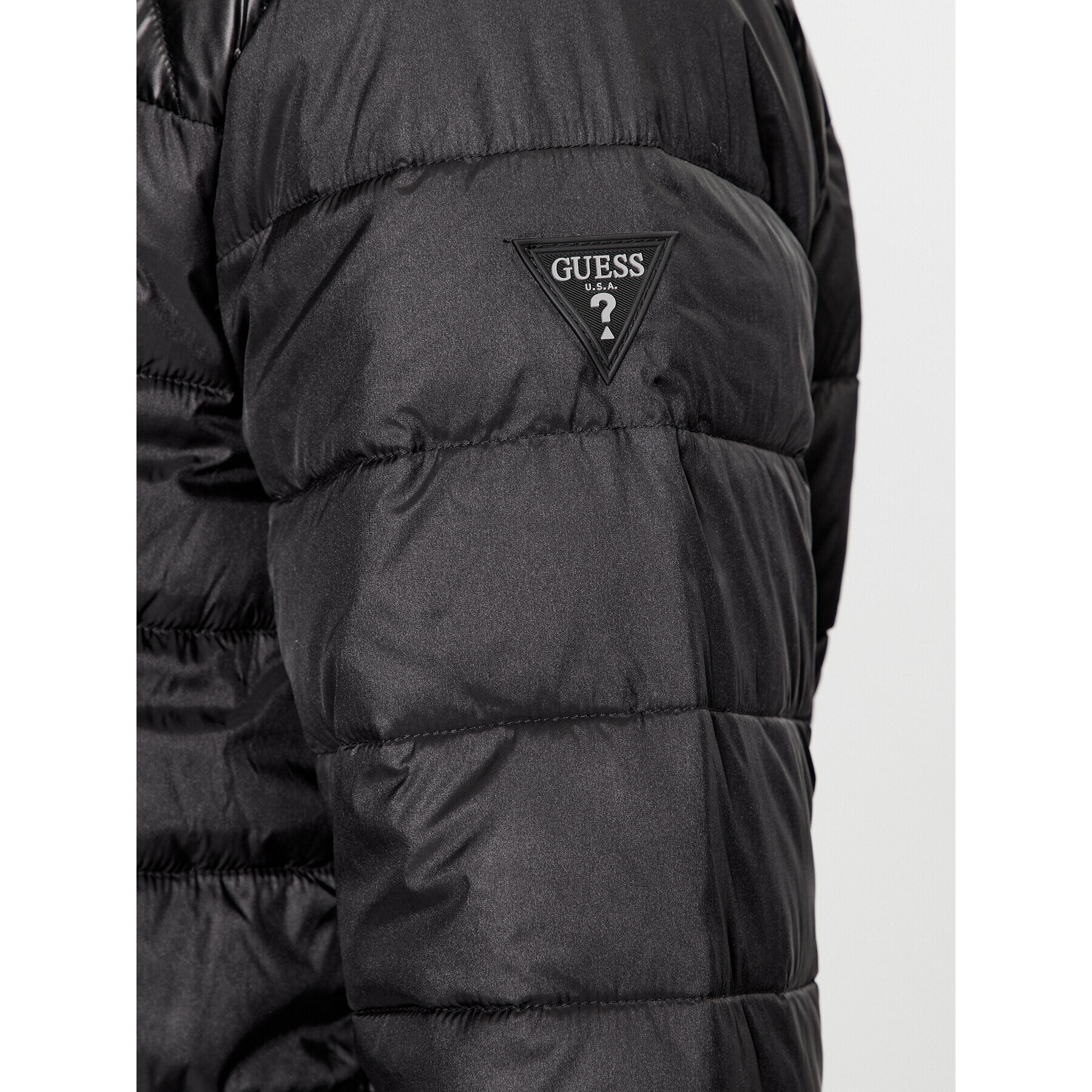 Guess Vatovaná bunda M3BL12 WF5C2 Čierna Regular Fit - Pepit.sk