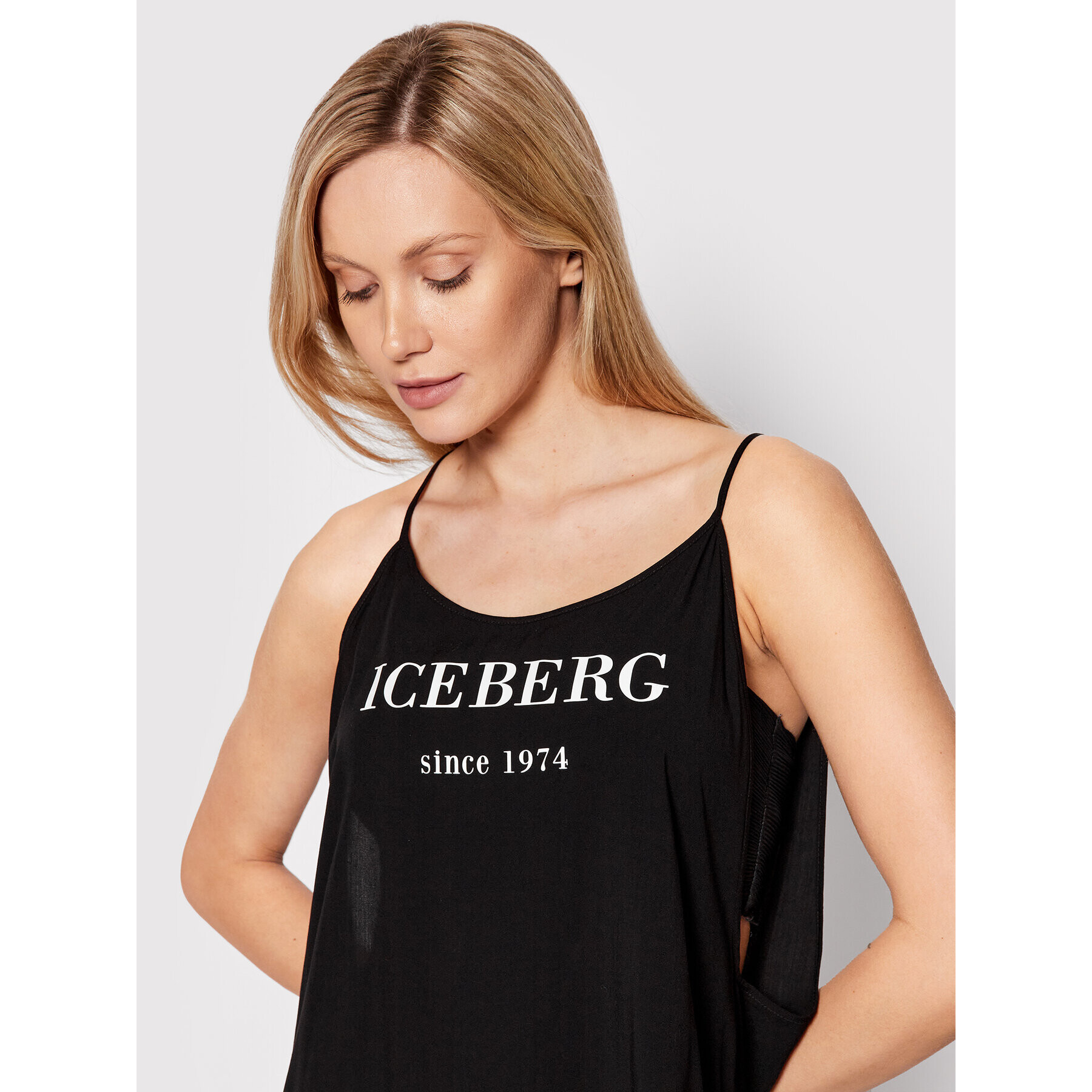 Iceberg Plážové šaty ICE2WCU01 Čierna Regular Fit - Pepit.sk