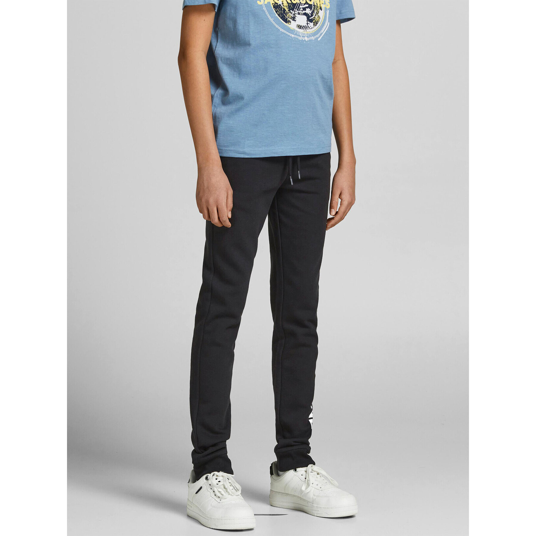 Jack&Jones Junior Teplákové nohavice 12206236 Čierna Slim Fit - Pepit.sk