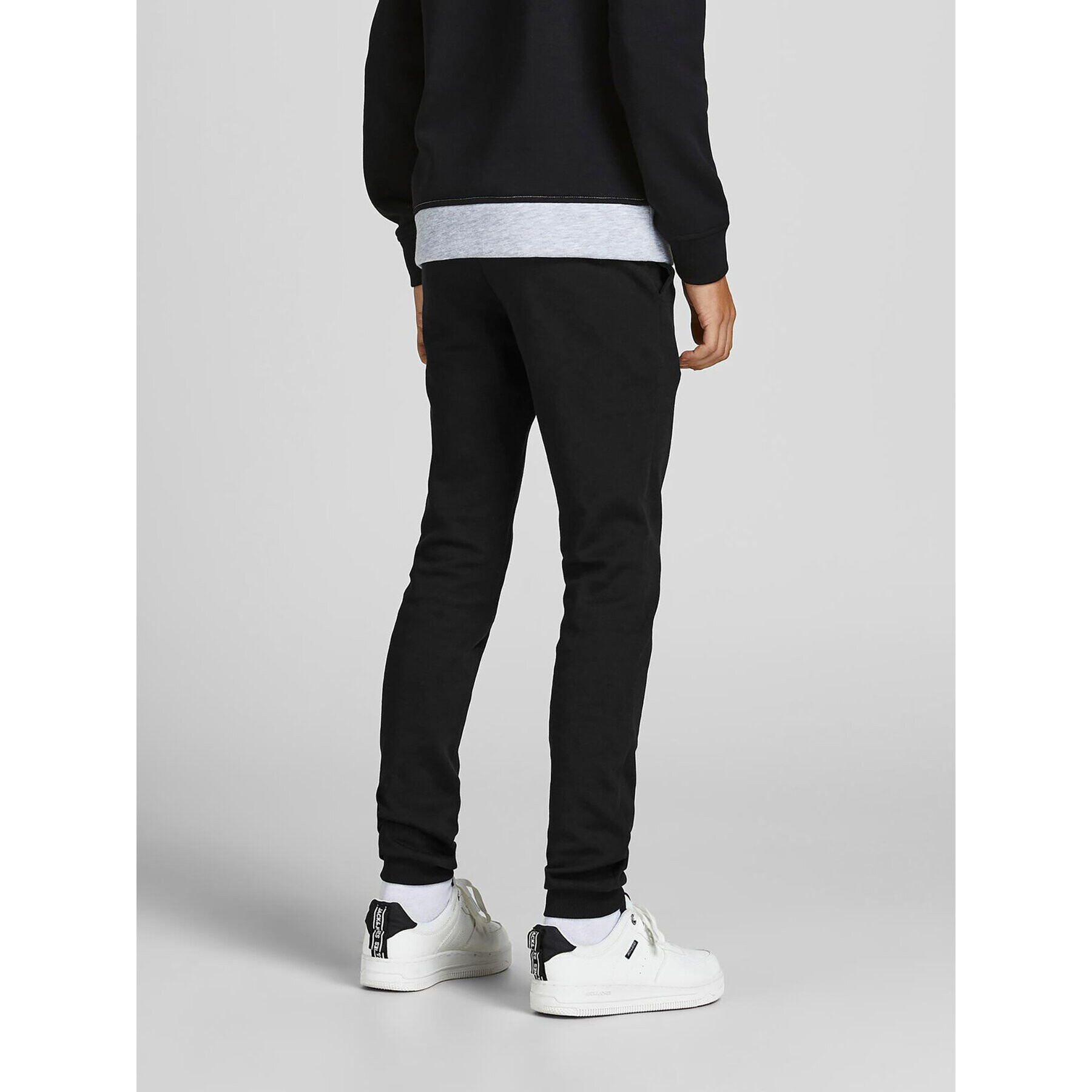 Jack&Jones Junior Teplákové nohavice Basic 12190406 Čierna Regular Fit - Pepit.sk