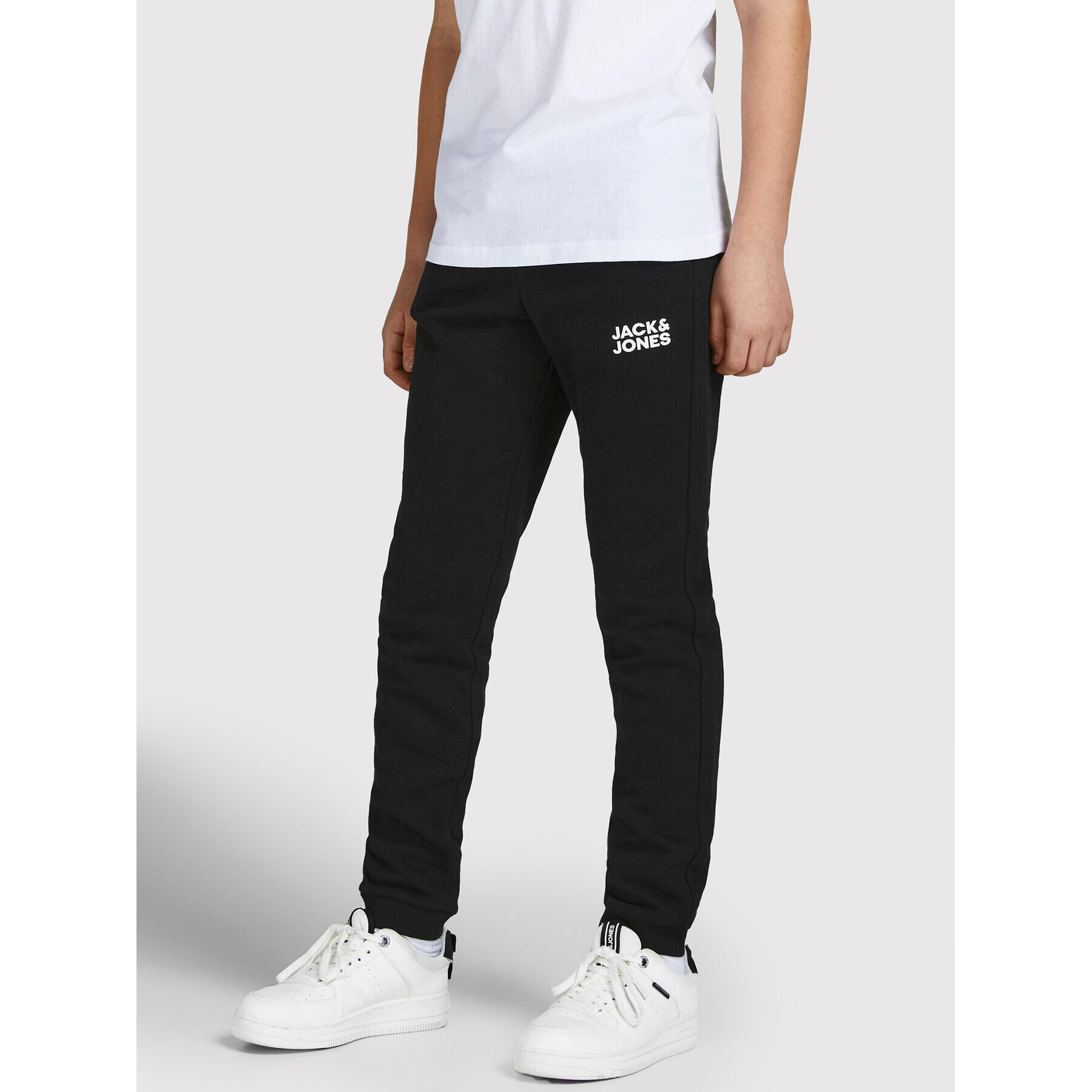 Jack&Jones Junior Teplákové nohavice Gordon 12179798 Čierna Regular Fit - Pepit.sk