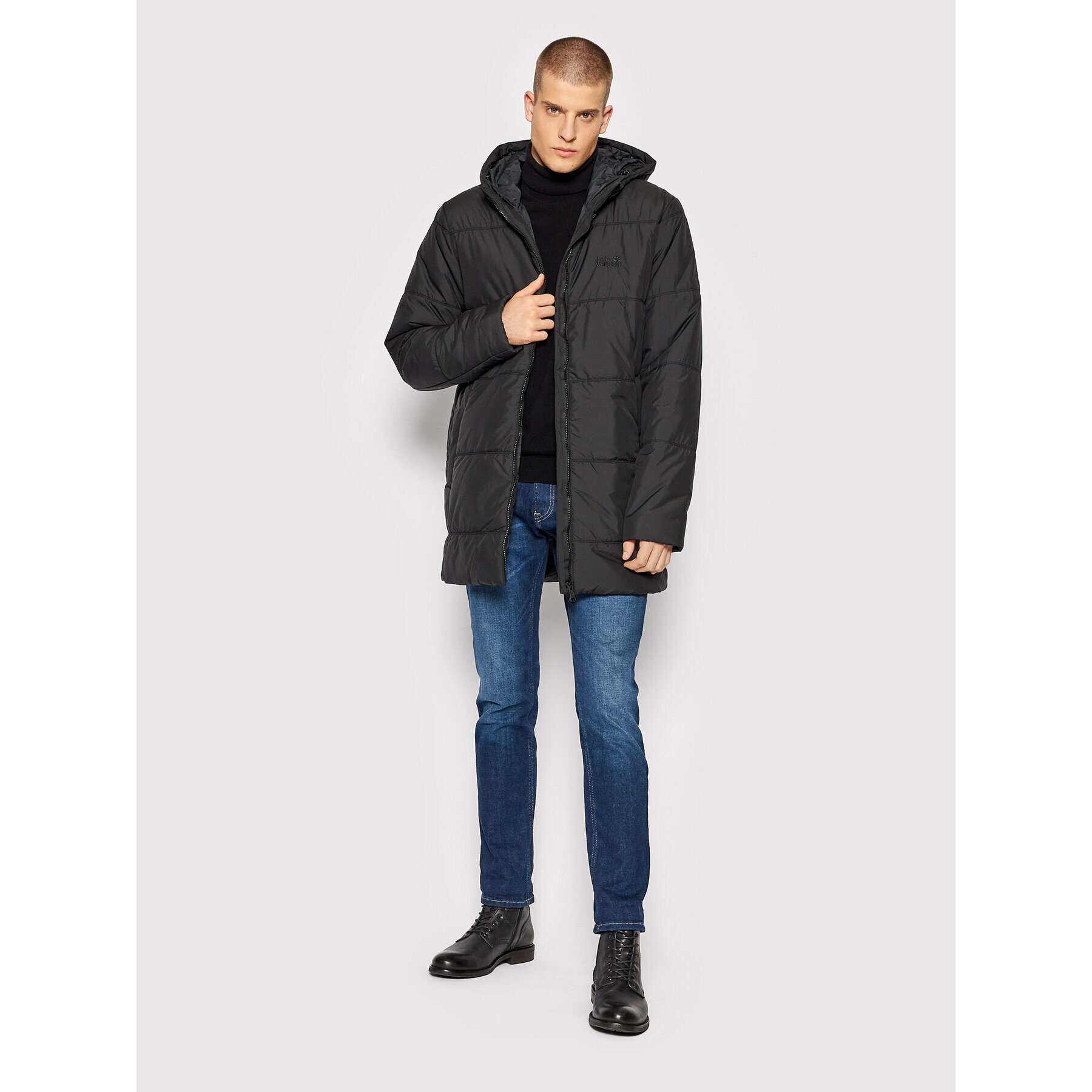 Jack Wolfskin Vatovaná bunda North York 1206381 Čierna Regular Fit - Pepit.sk