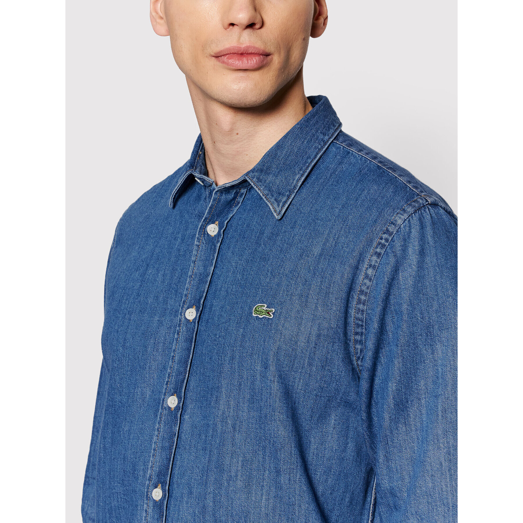 Lacoste džínsová košeľa CH7637 Modrá Regular Fit - Pepit.sk