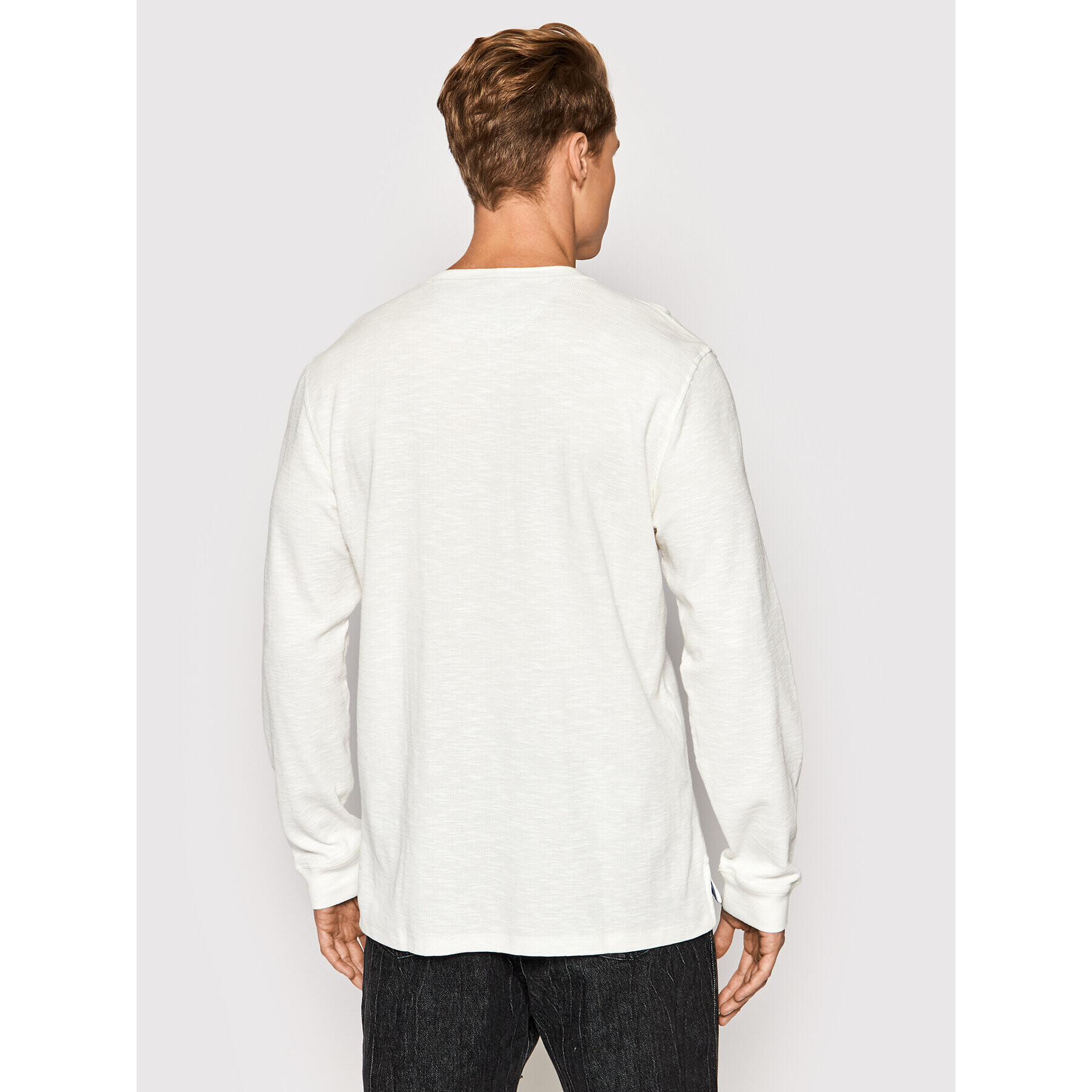 Lee S dlhými rukávmi Seasonal Henley L61RNBNQ Biela Regular Fit - Pepit.sk