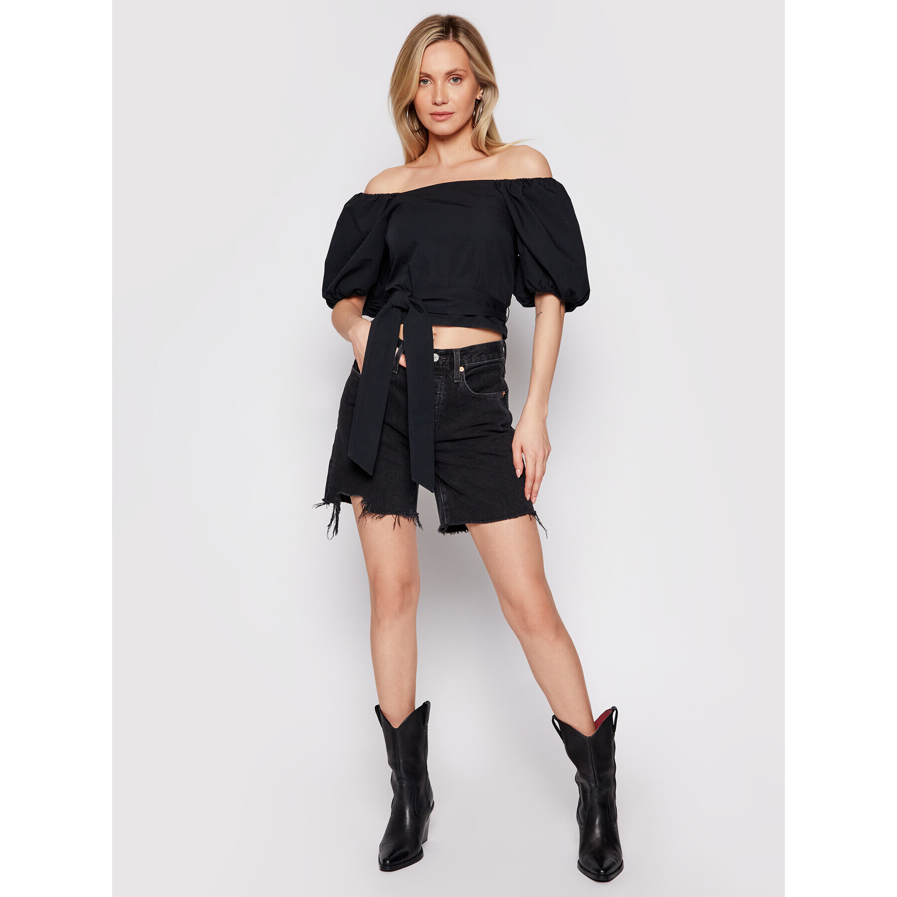 Levi's® Blúzka Vera 29298-0001 Čierna Cropped Fit - Pepit.sk