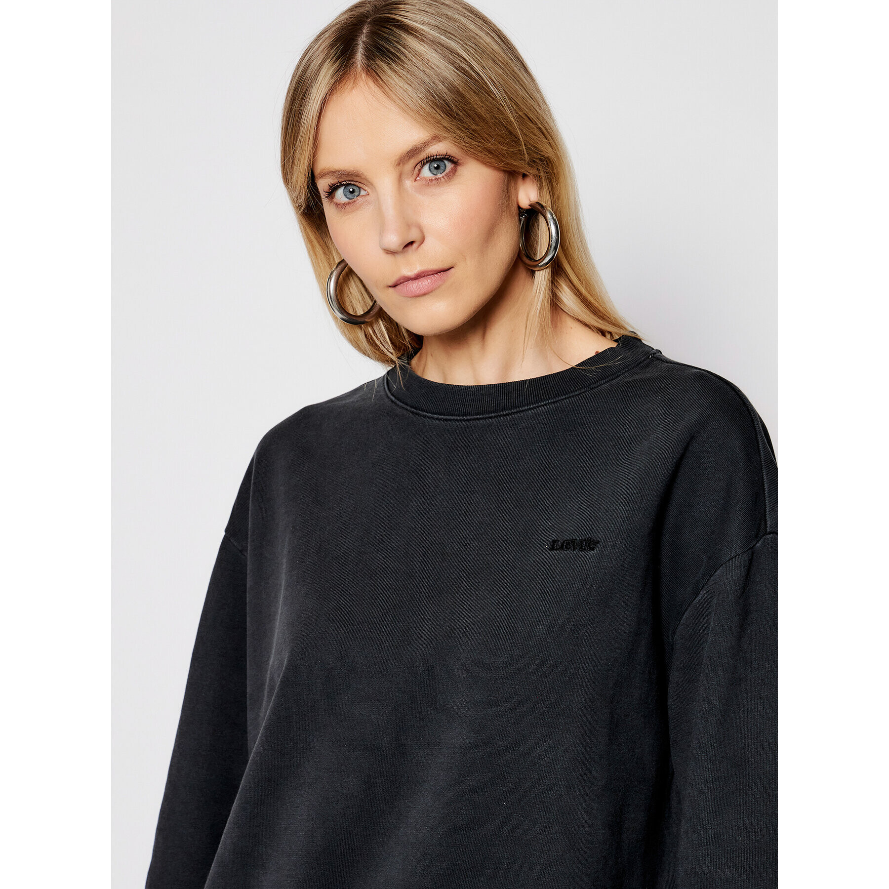 Levi's® Mikina Melrose Slouchy Crew 32951-0003 Čierna Regular Fit - Pepit.sk