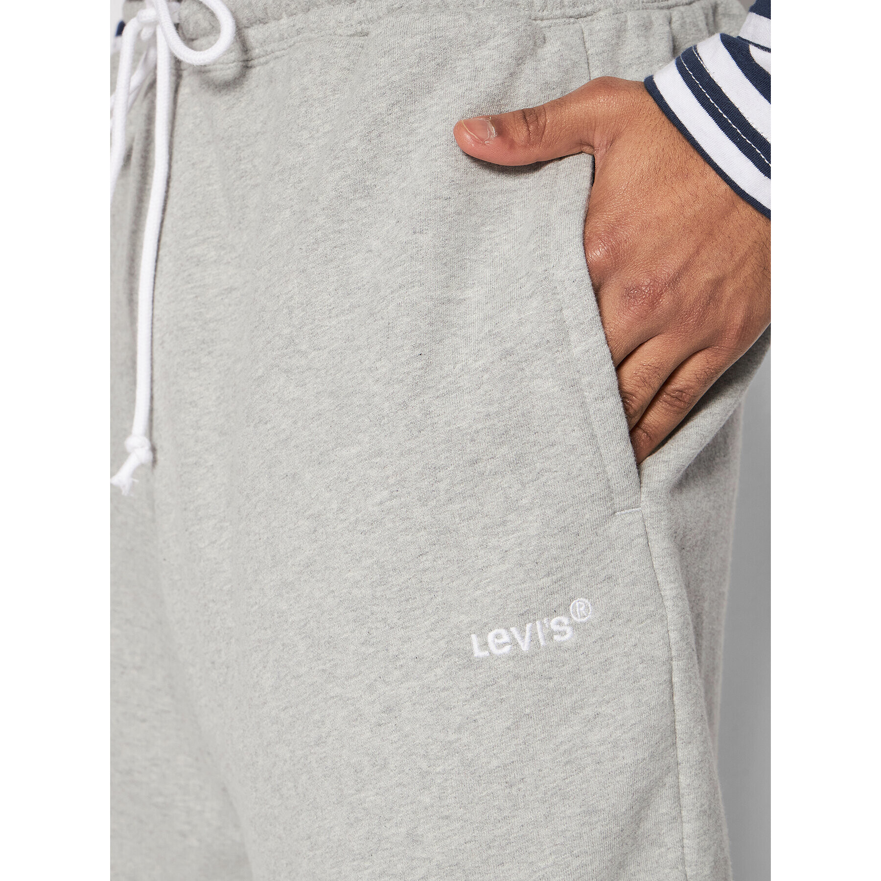 Levi's® Športové kraťasy Unisex Red Tab™ A1062-0000 Sivá Relaxed Fit - Pepit.sk