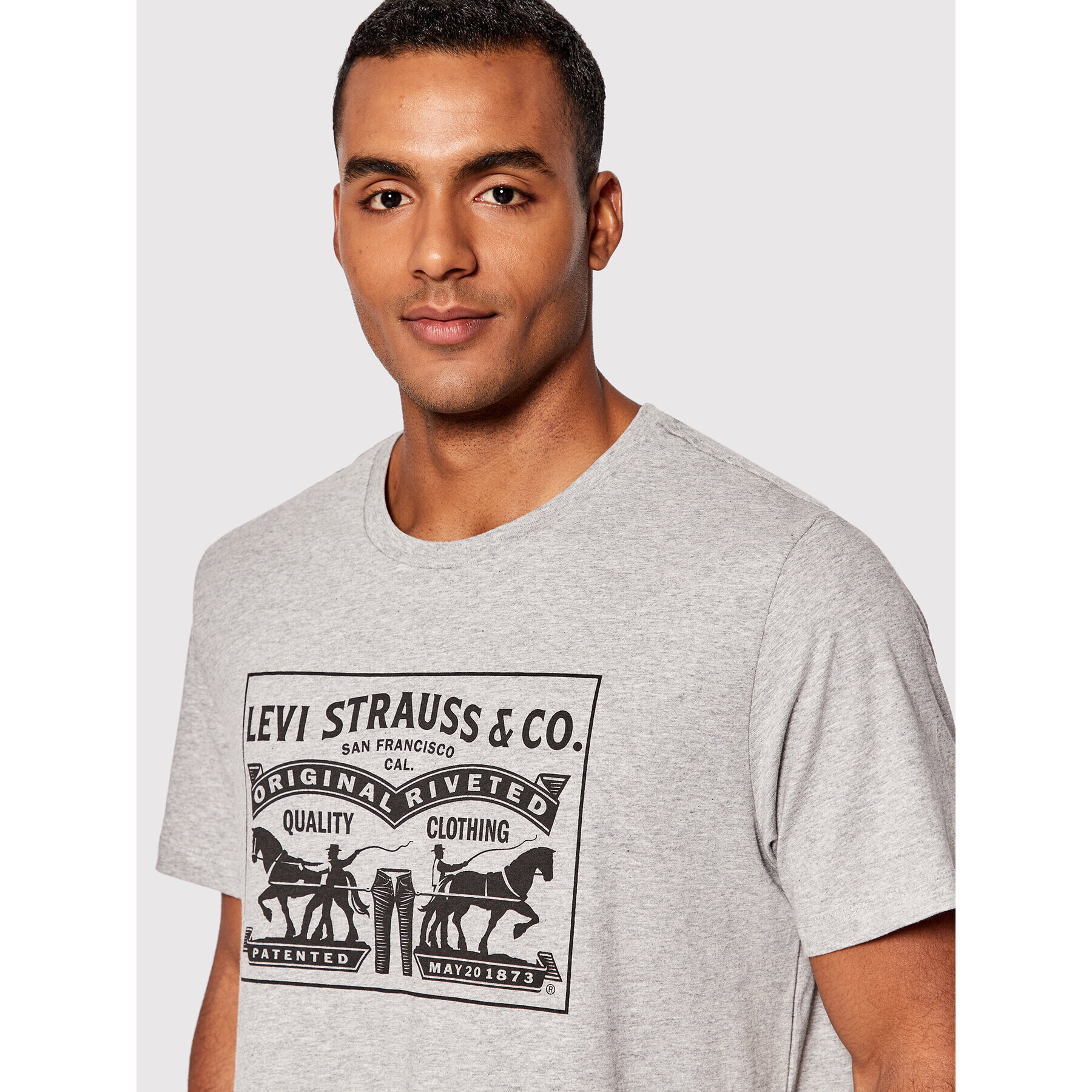 Levi's® Tričko 2-Horse Graphic 22495-0047 Sivá Regular Fit - Pepit.sk