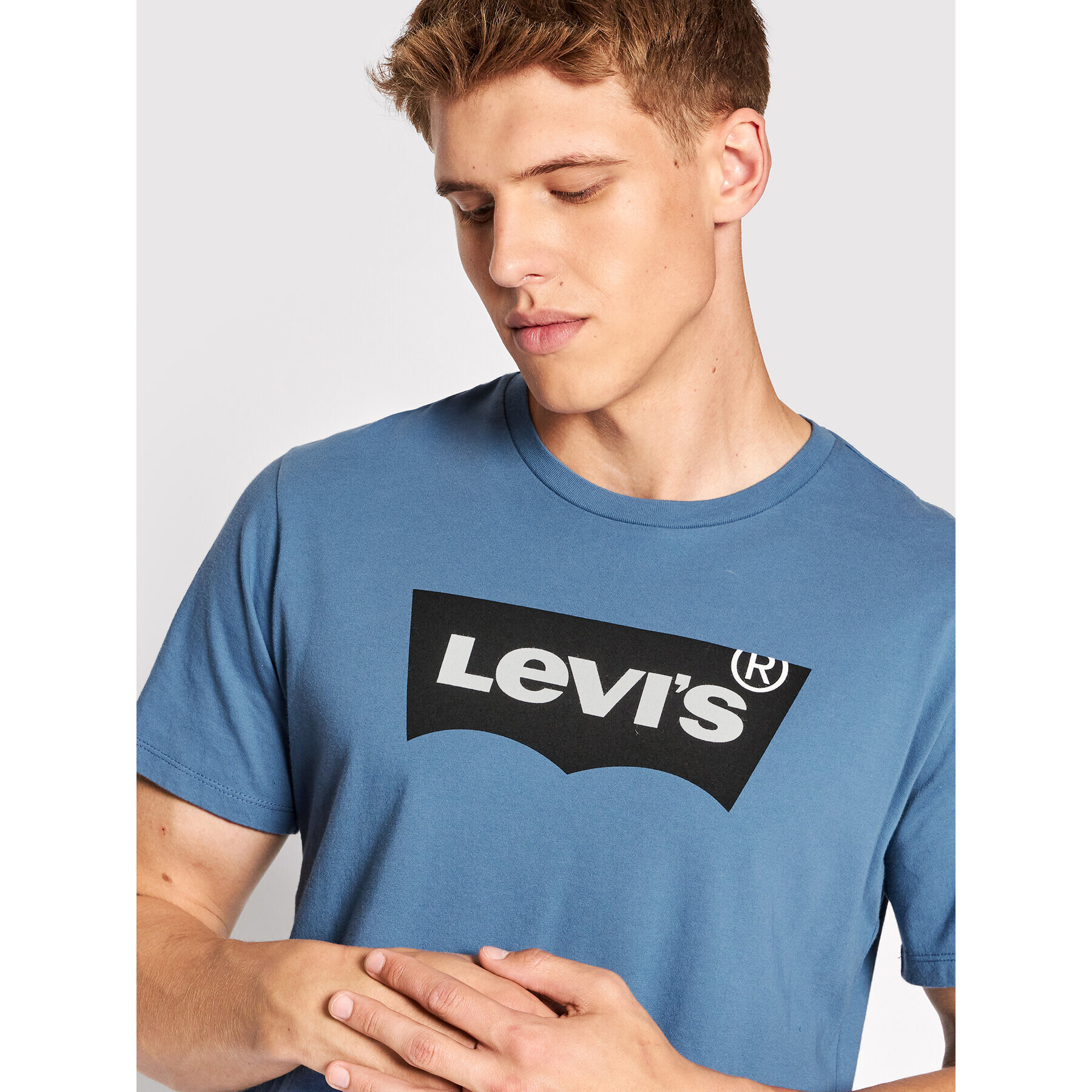 Levi's® Tričko Classic Graphic 22491-0368 Modrá Classic Fit - Pepit.sk