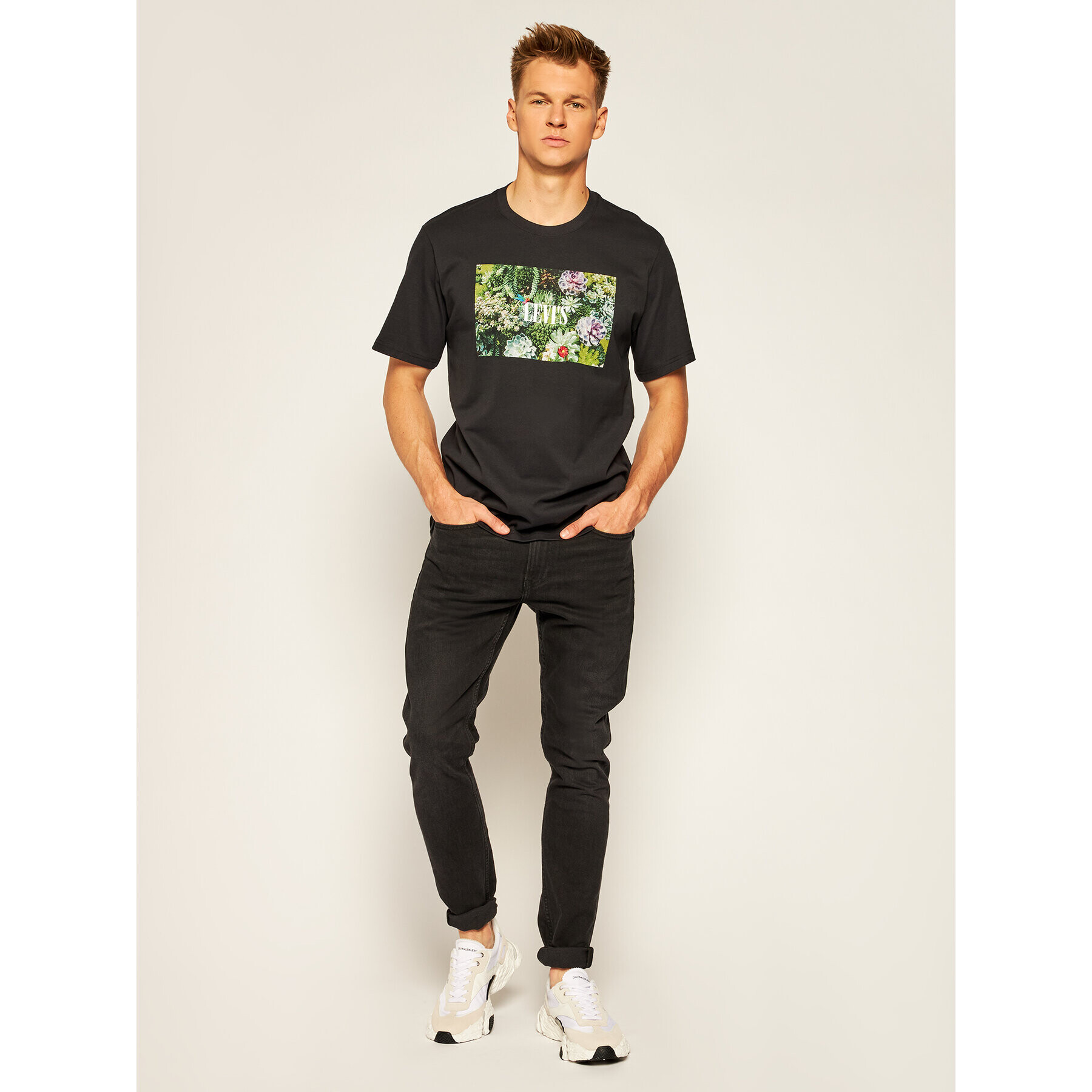 Levi's® Tričko Graphic Tee 16143-0007 Čierna Relaxed Fit - Pepit.sk