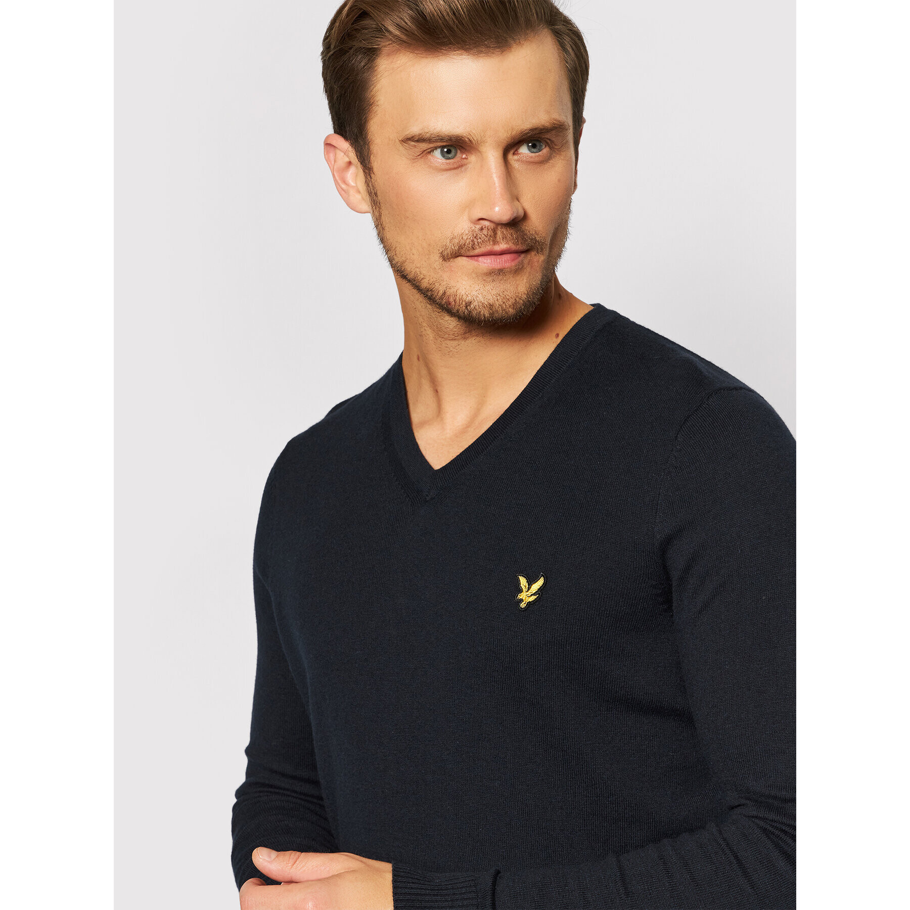 Lyle & Scott Sveter V Neck KN401VC Tmavomodrá Slim Fit - Pepit.sk