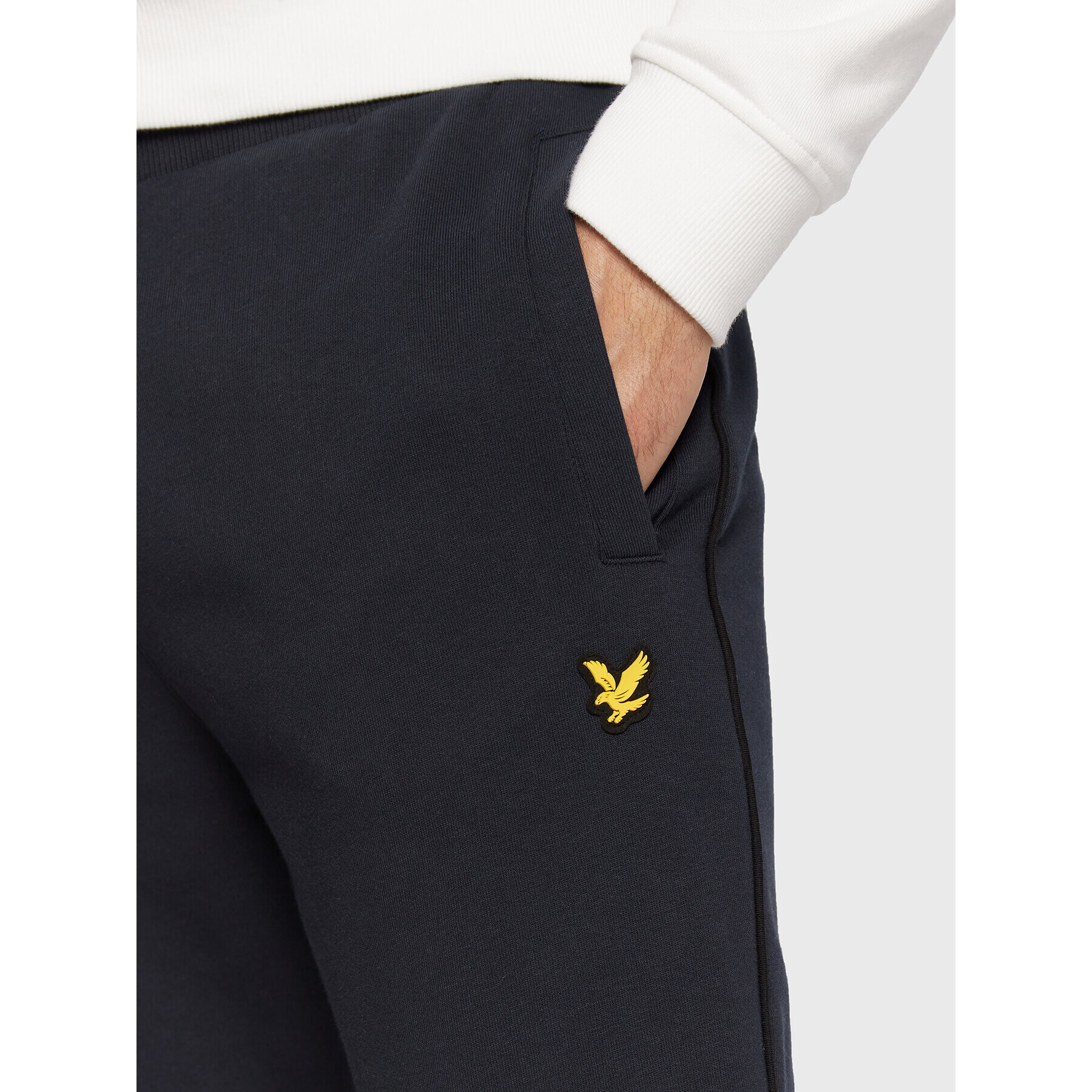 Lyle & Scott Teplákové nohavice Contrast Piping TR1483OGSP Tmavomodrá Regular Fit - Pepit.sk