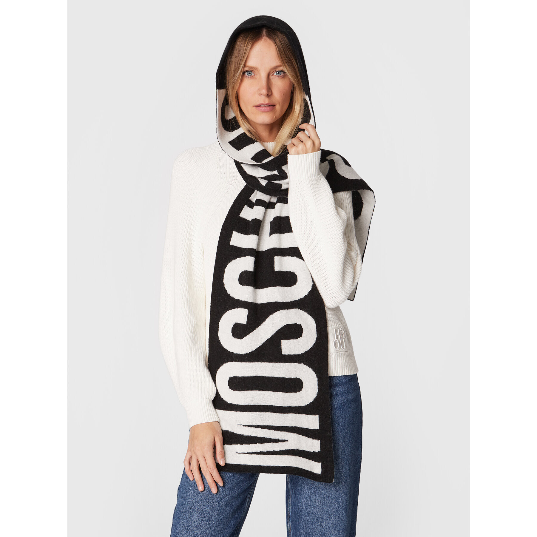 MOSCHINO Šál 65338 0M2792 Čierna - Pepit.sk