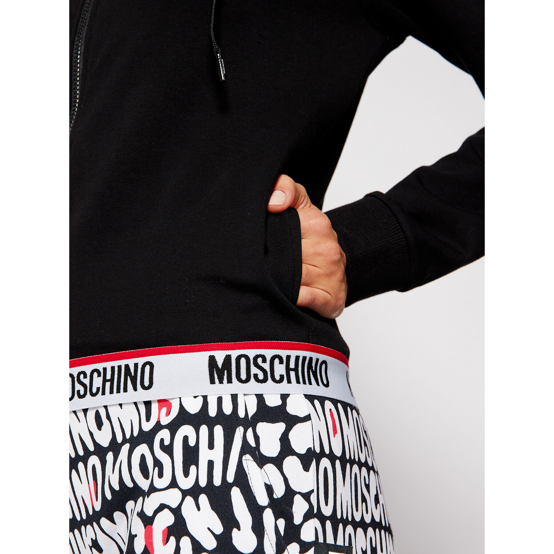 MOSCHINO Underwear & Swim Mikina ZUA1702 9006 Čierna Regular Fit - Pepit.sk