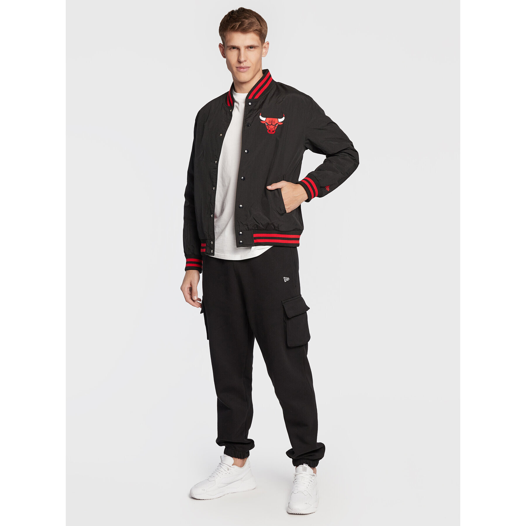 New Era Bundy bomber Chicago Bulls Logo 60284773 Čierna Regular Fit - Pepit.sk