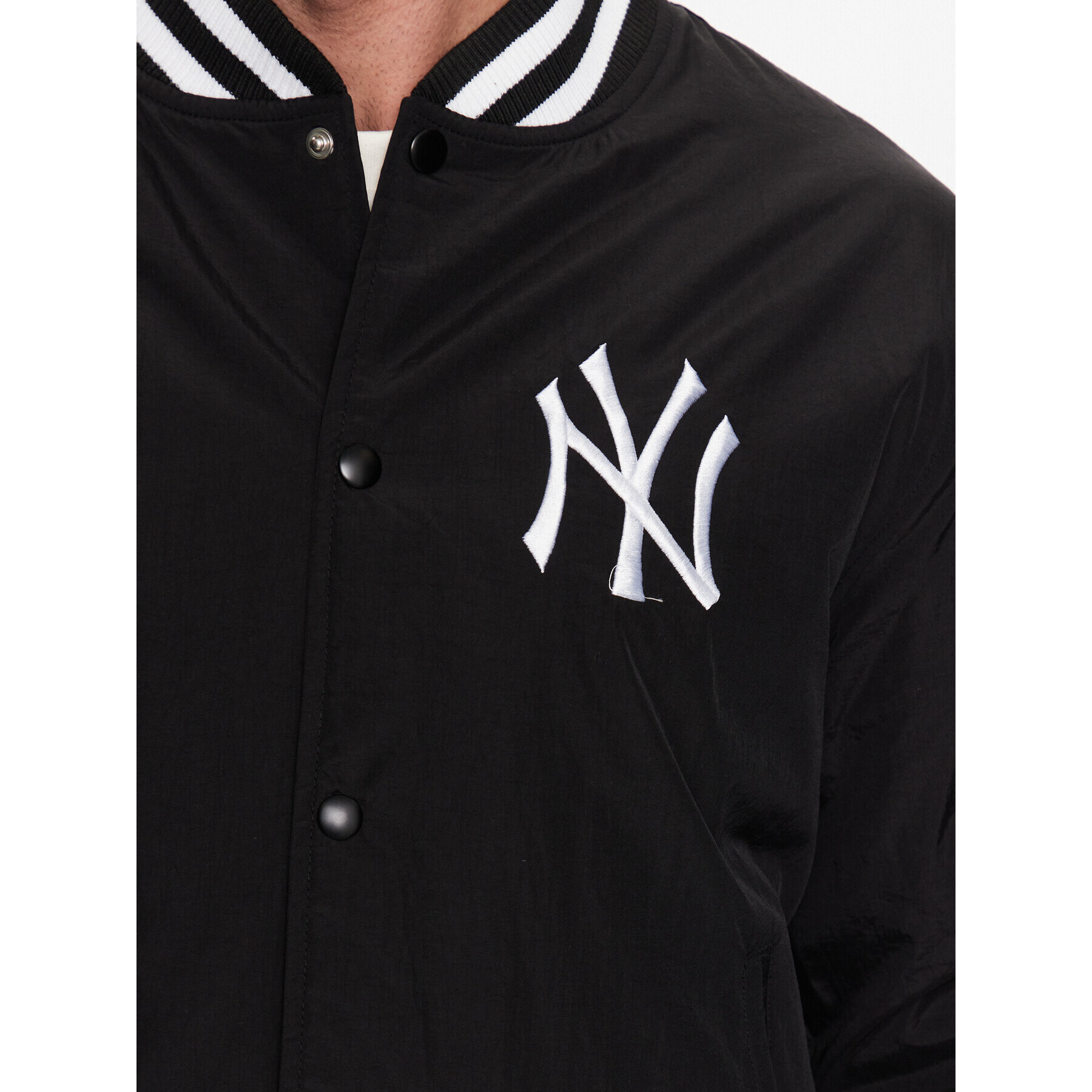 New Era Bundy bomber New York Yankees MLB Team Logo 60332171 Čierna Regular Fit - Pepit.sk