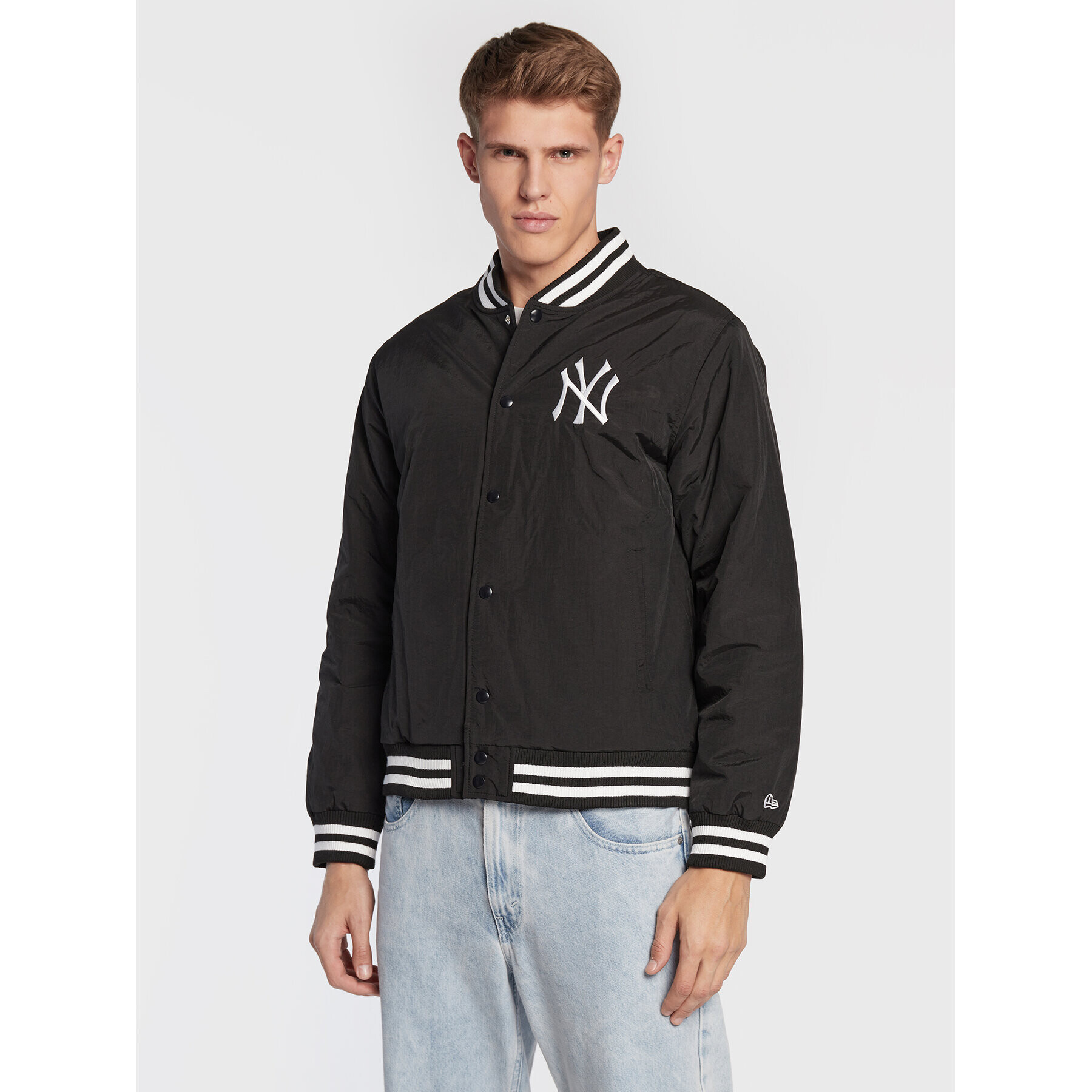 New Era Bundy bomber New York Yankees Team Logo 60284785 Čierna Regular Fit - Pepit.sk