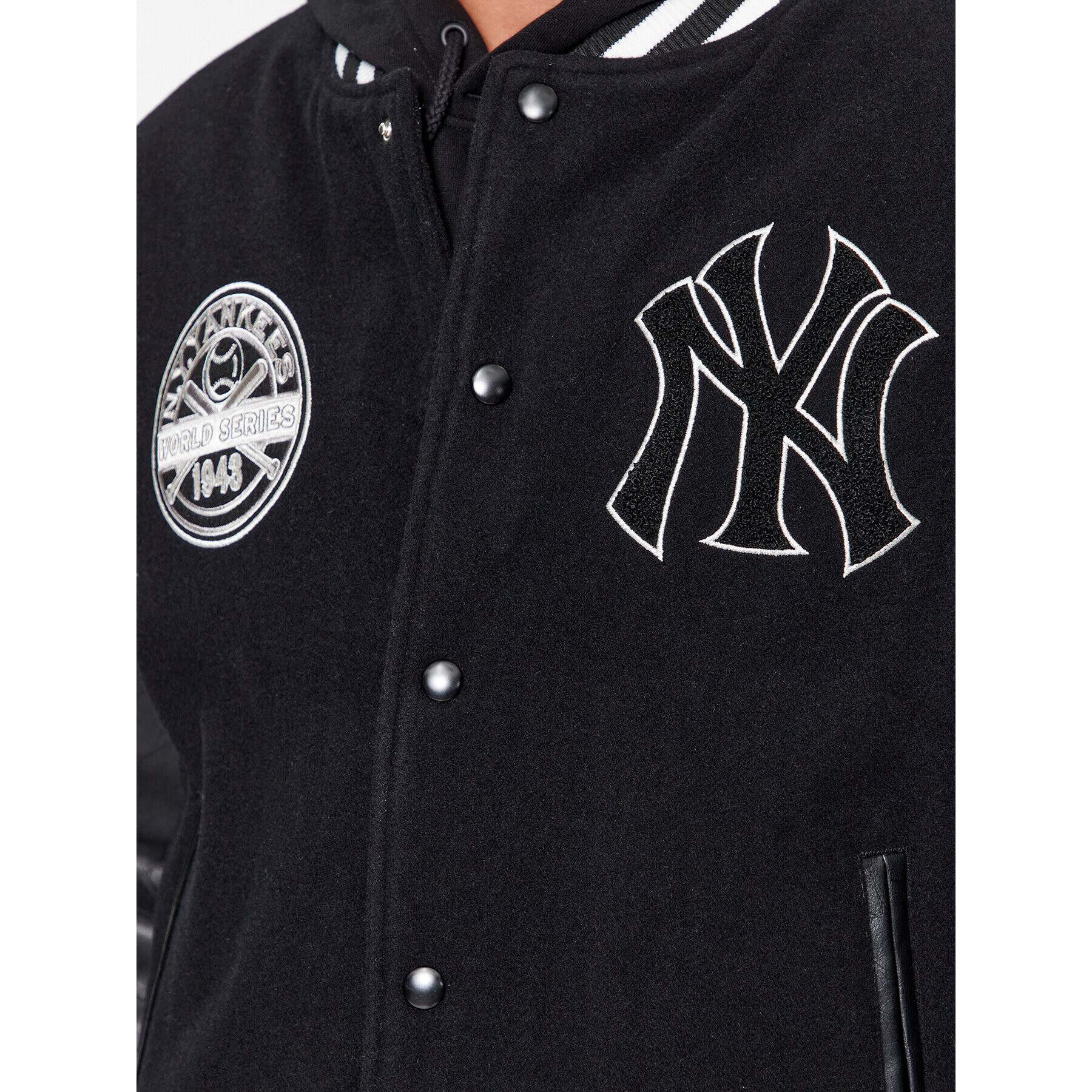 New Era Bundy bomber New York Yankess MLB Logo Varsity 60416325 Čierna Regular Fit - Pepit.sk