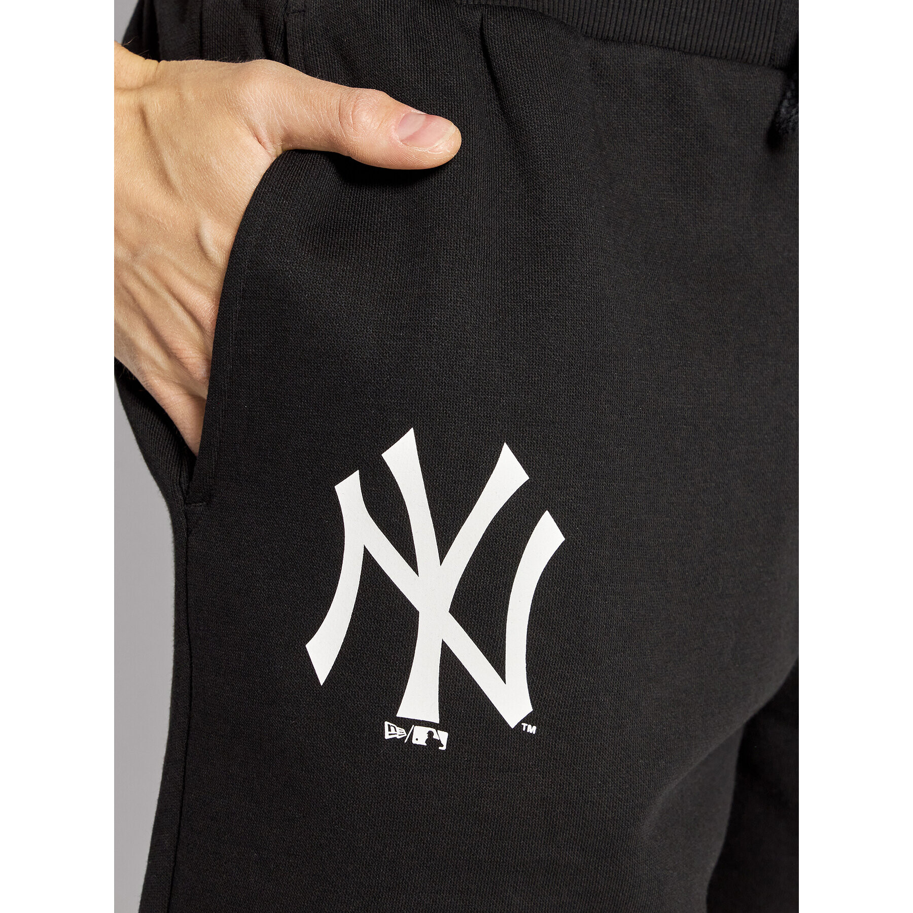 New Era Športové kraťasy New York Yankees Seasonal 12827225 Čierna Regular Fit - Pepit.sk