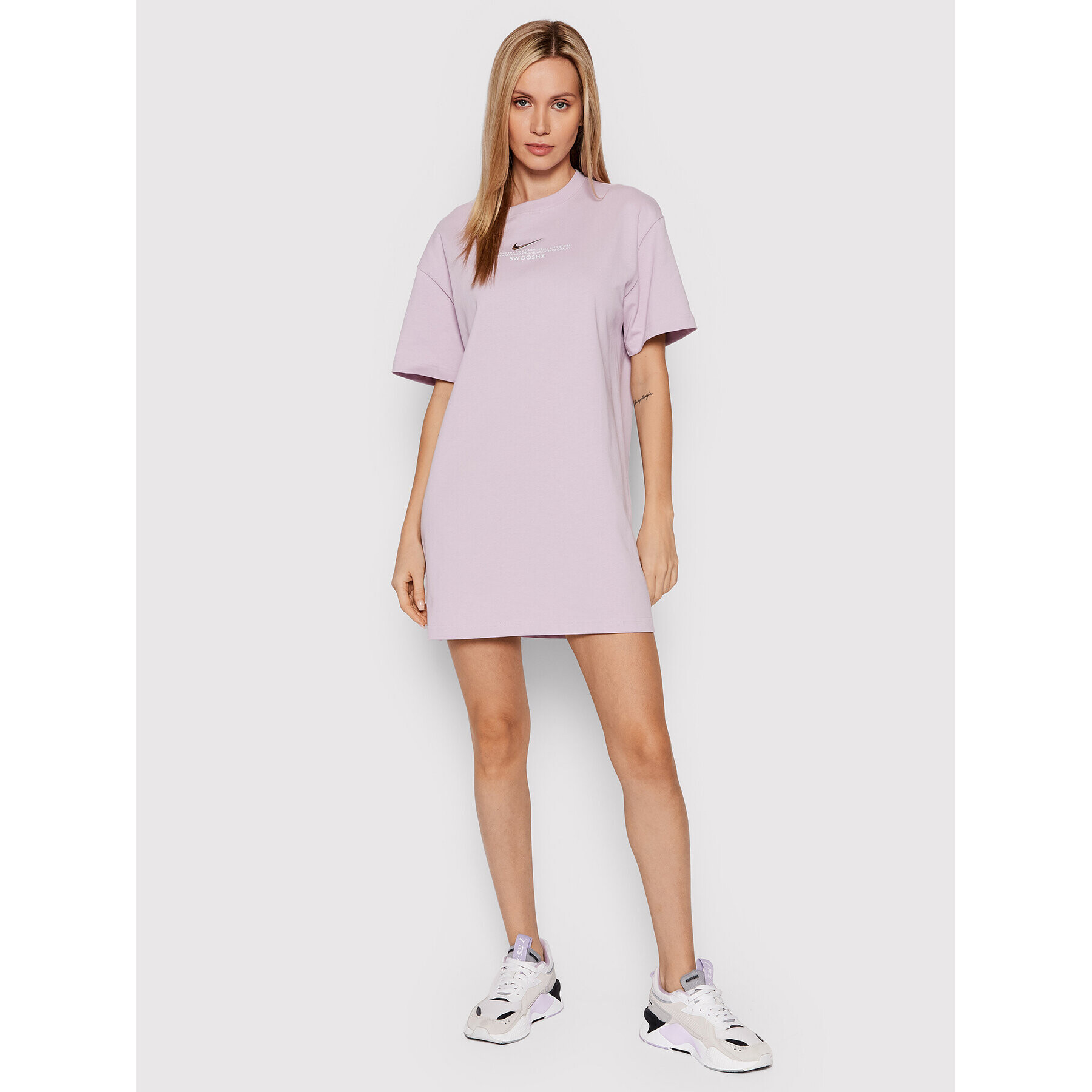 Nike Každodenné šaty Sportswear Swoosh CZ9406 Fialová Loose Fit - Pepit.sk