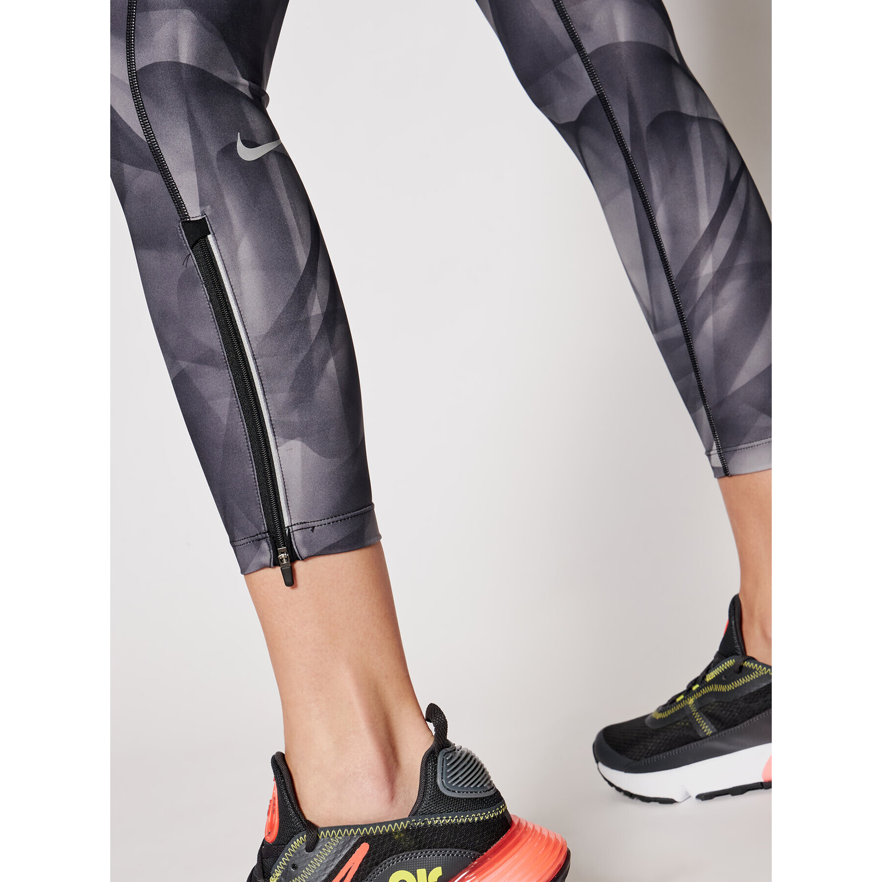 Nike Legíny Epic Faster Run Division CZ9236 Sivá Tight Fit - Pepit.sk