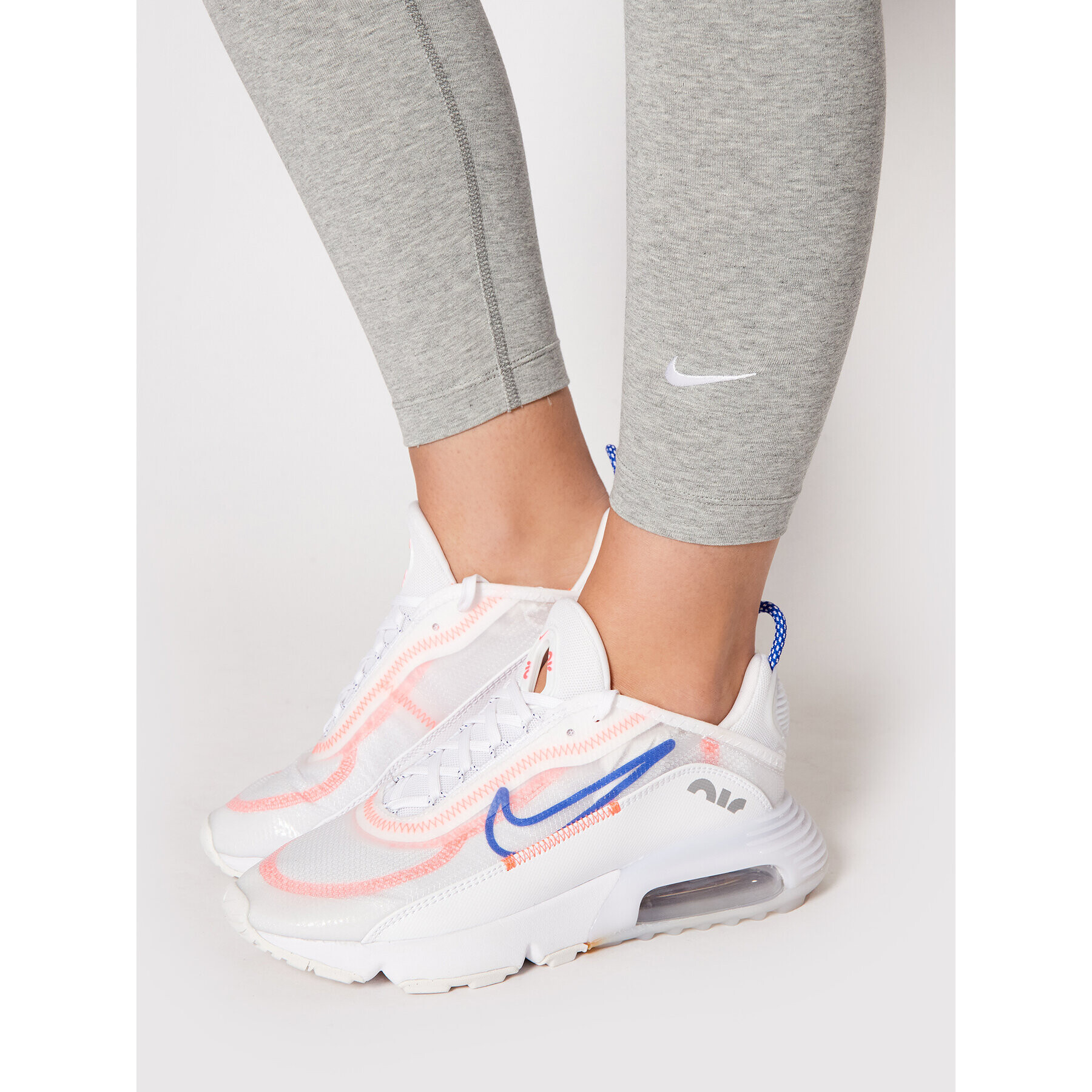 Nike Legíny Sportswear Essential CZ8532 Sivá Slim Fit - Pepit.sk