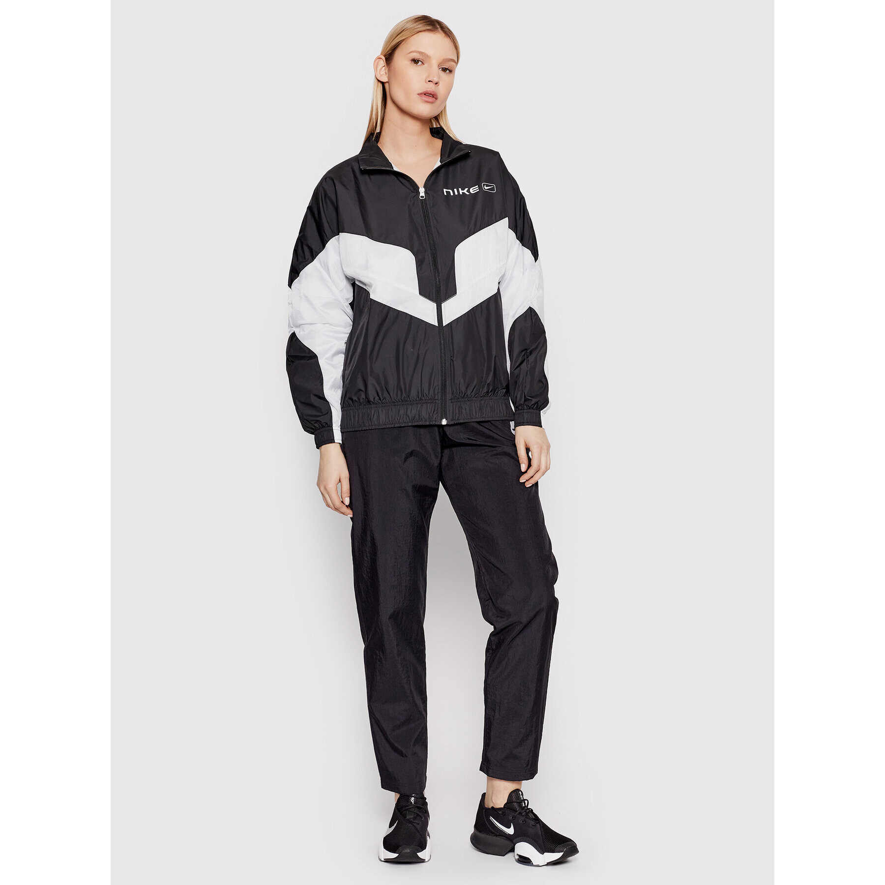 Nike Prechodná bunda Windrunner Street CZ8848 Čierna Oversize - Pepit.sk