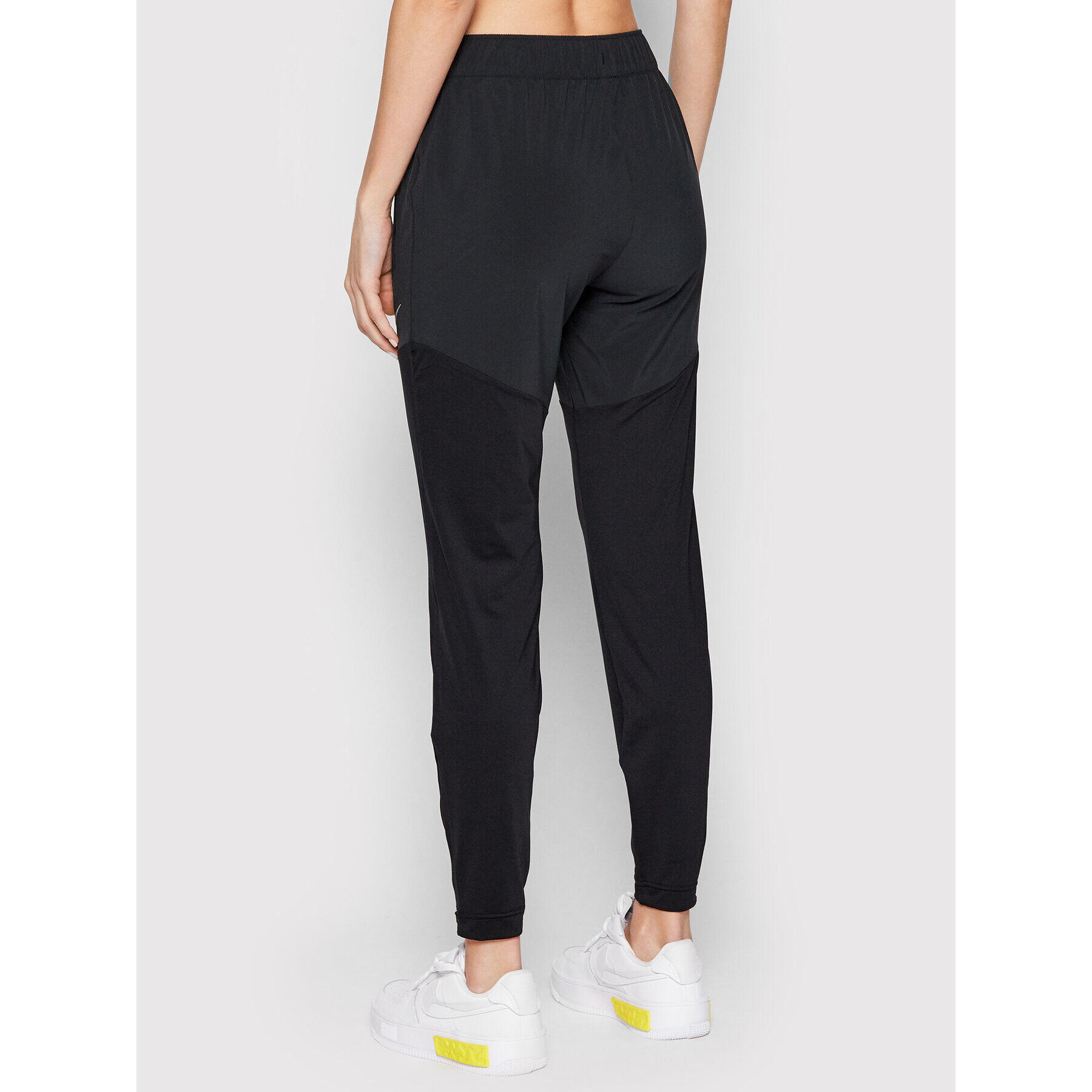 Nike Teplákové nohavice Essential DH6975 Čierna Slim Fit - Pepit.sk