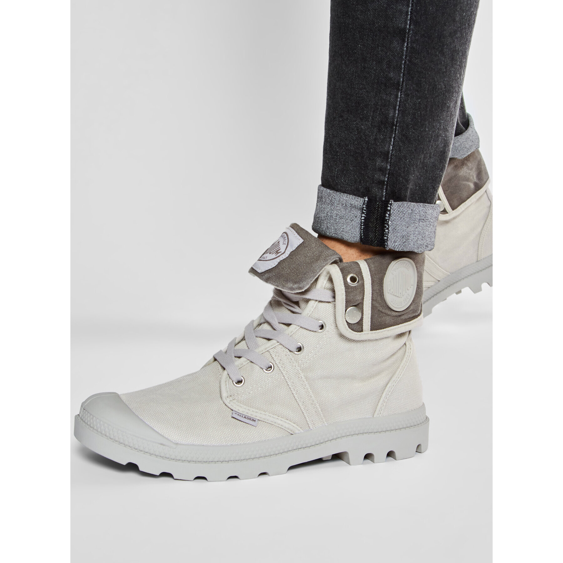 Palladium Outdoorová obuv Pallabrouse Baggy 02478-095-M Sivá - Pepit.sk