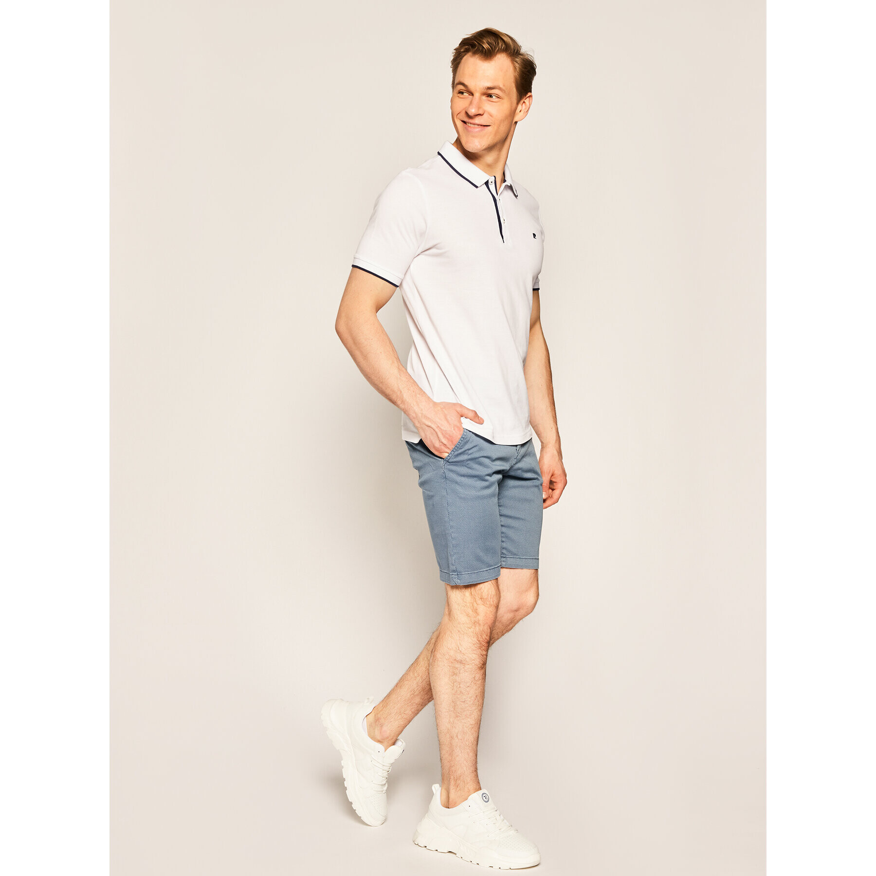 Pepe Jeans Bavlnené šortky Charly Minimal PM800773 Modrá Slim Fit - Pepit.sk