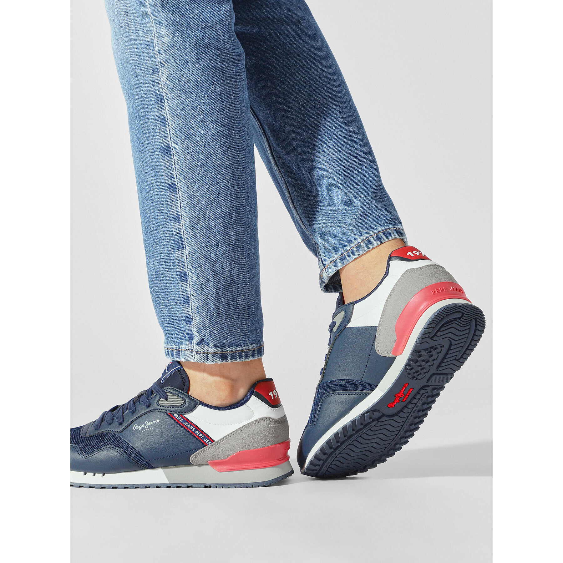 Pepe Jeans Sneakersy PMS30991 Tmavomodrá - Pepit.sk