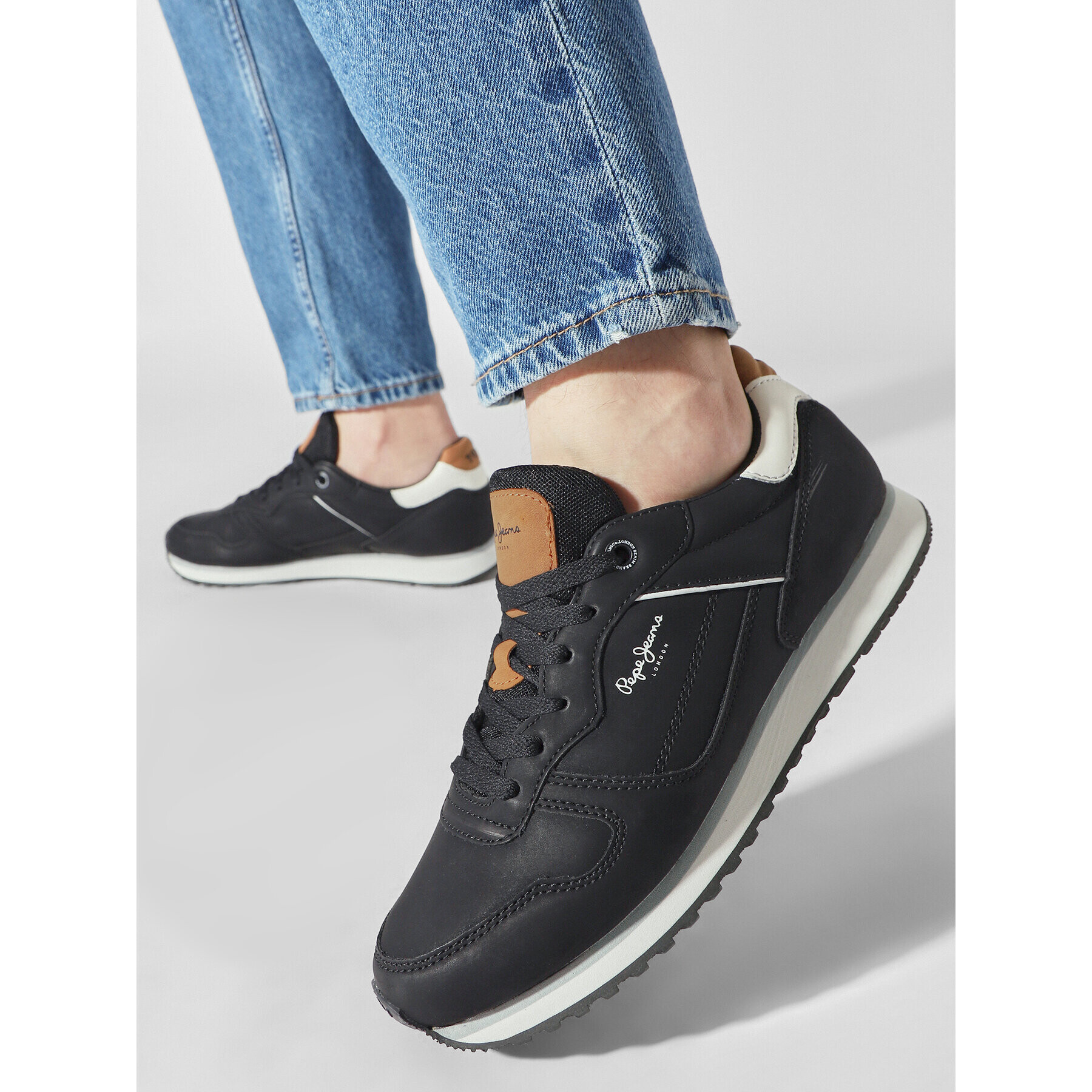 Pepe Jeans Sneakersy PMS31013 Čierna - Pepit.sk