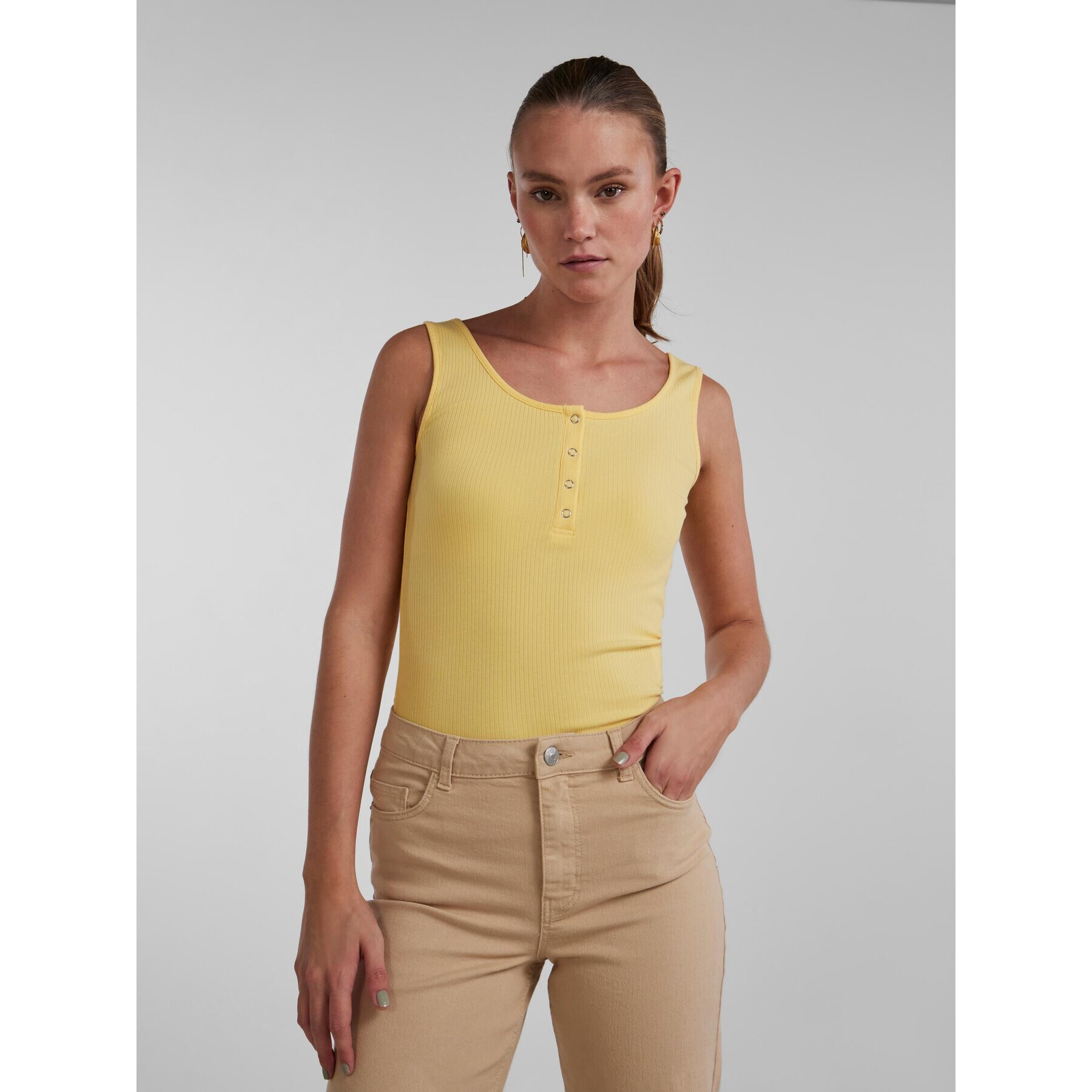 Pieces Top 17101438 Žltá Slim Fit - Pepit.sk