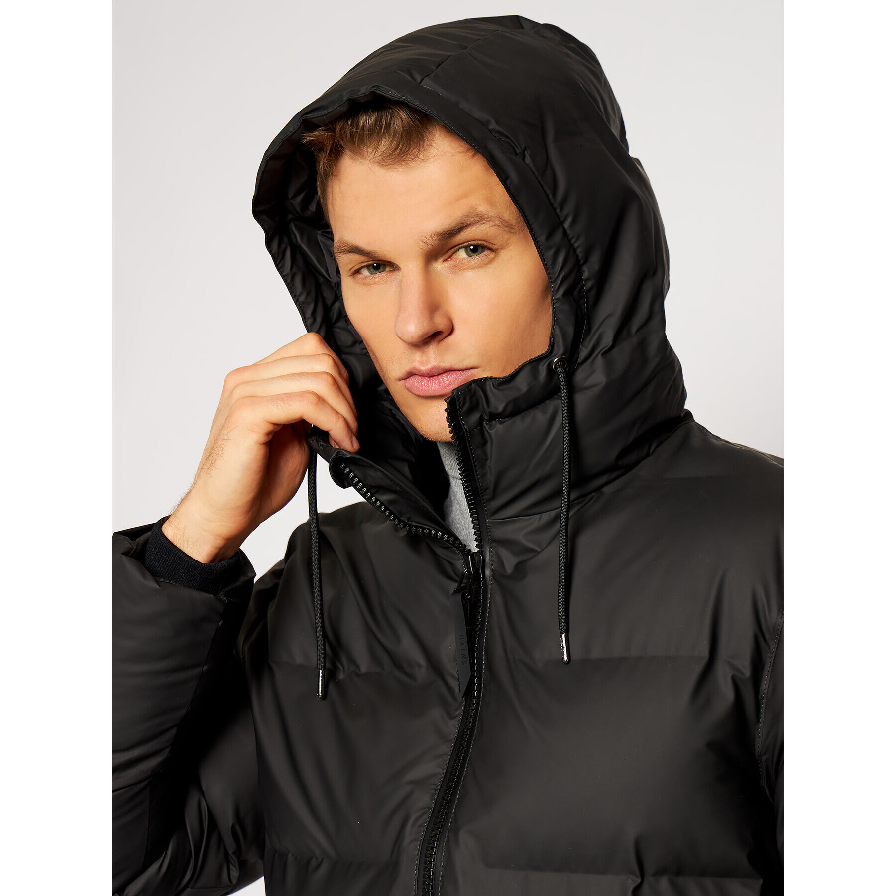 Rains Vatovaná bunda 1506 Čierna Casual Fit - Pepit.sk