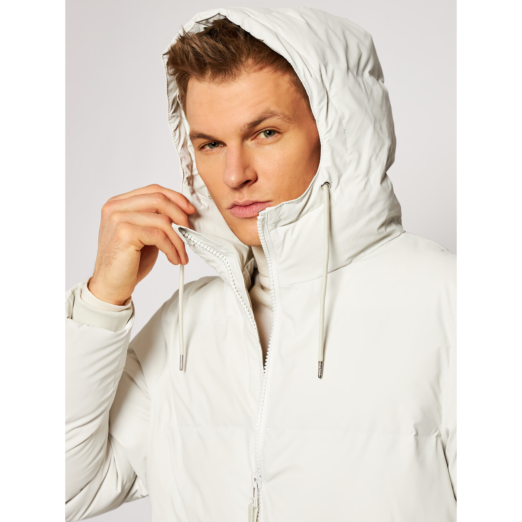 Rains Vatovaná bunda Unisex 1507 Biela Casual Fit - Pepit.sk